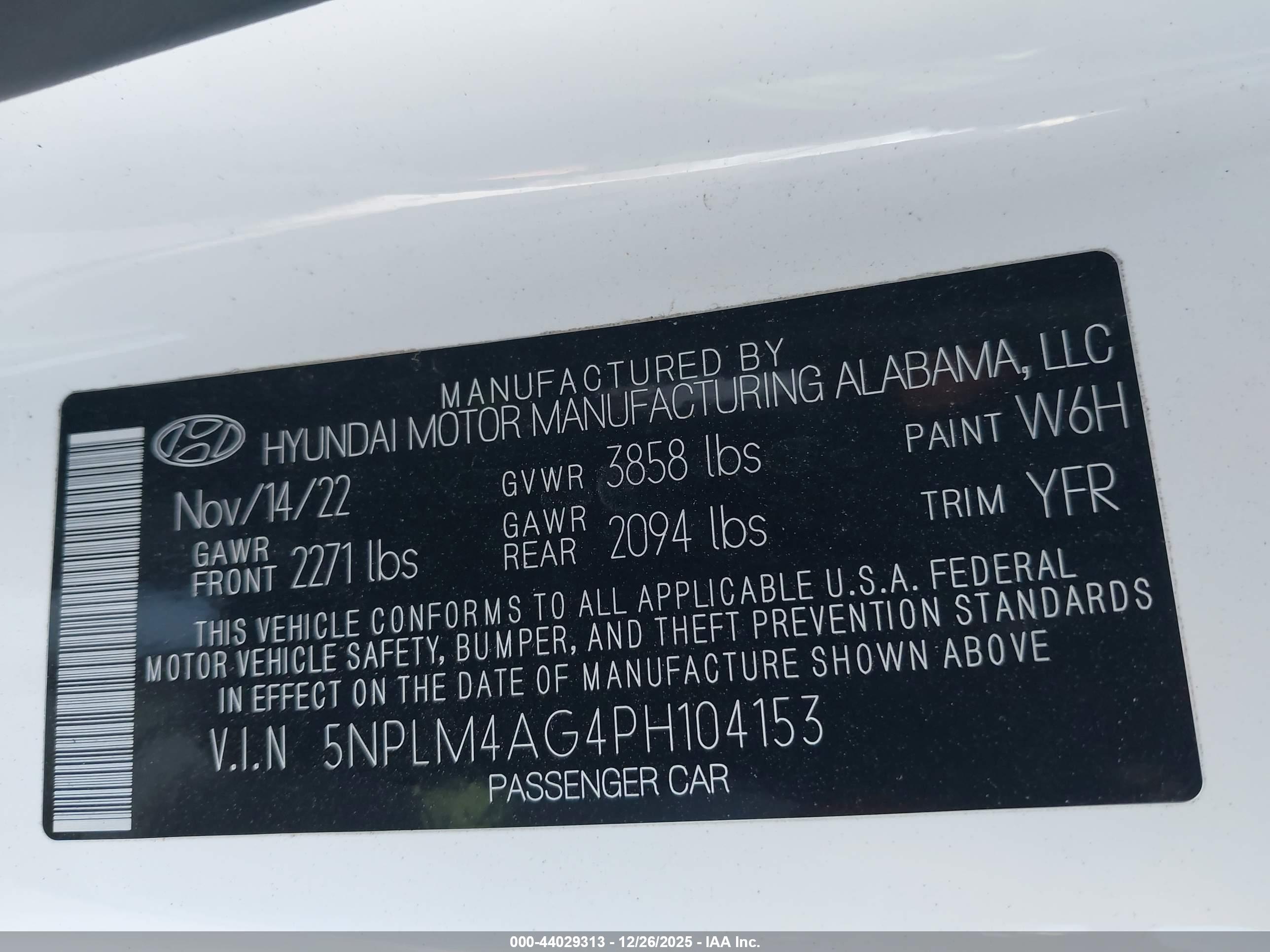 HYUNDAI ELANTRA image 9