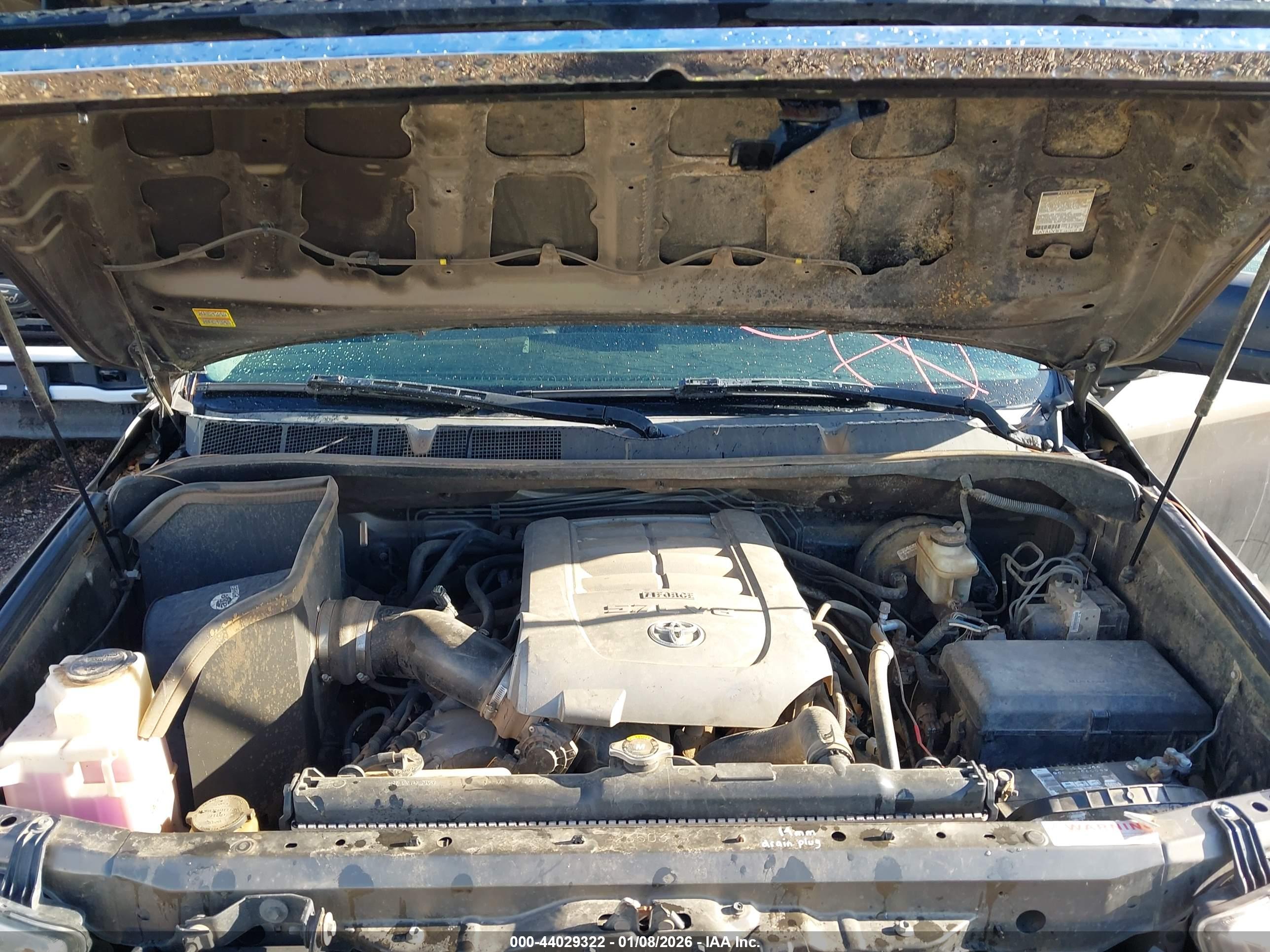 TOYOTA TUNDRA image 10
