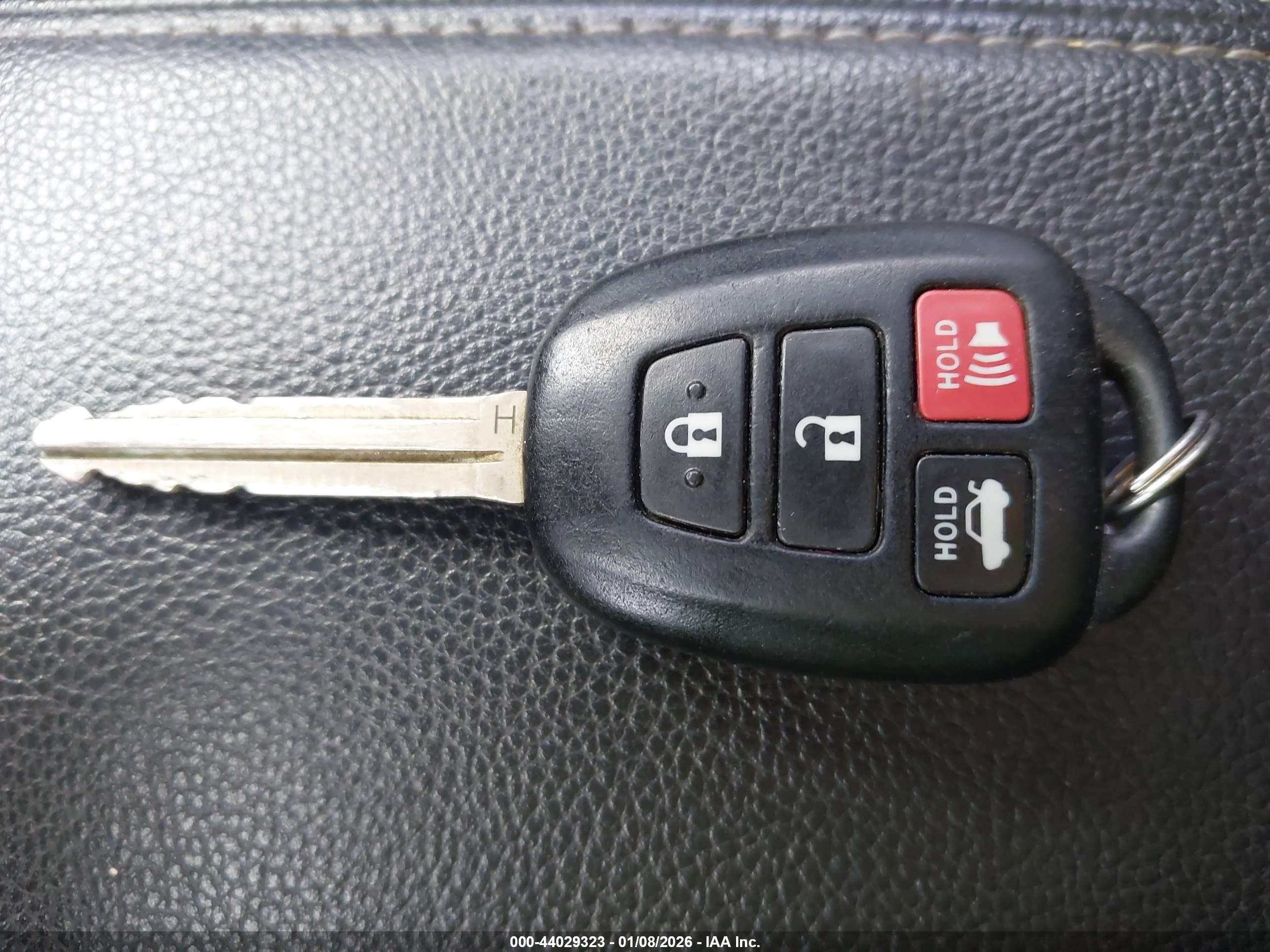 TOYOTA COROLLA image 11