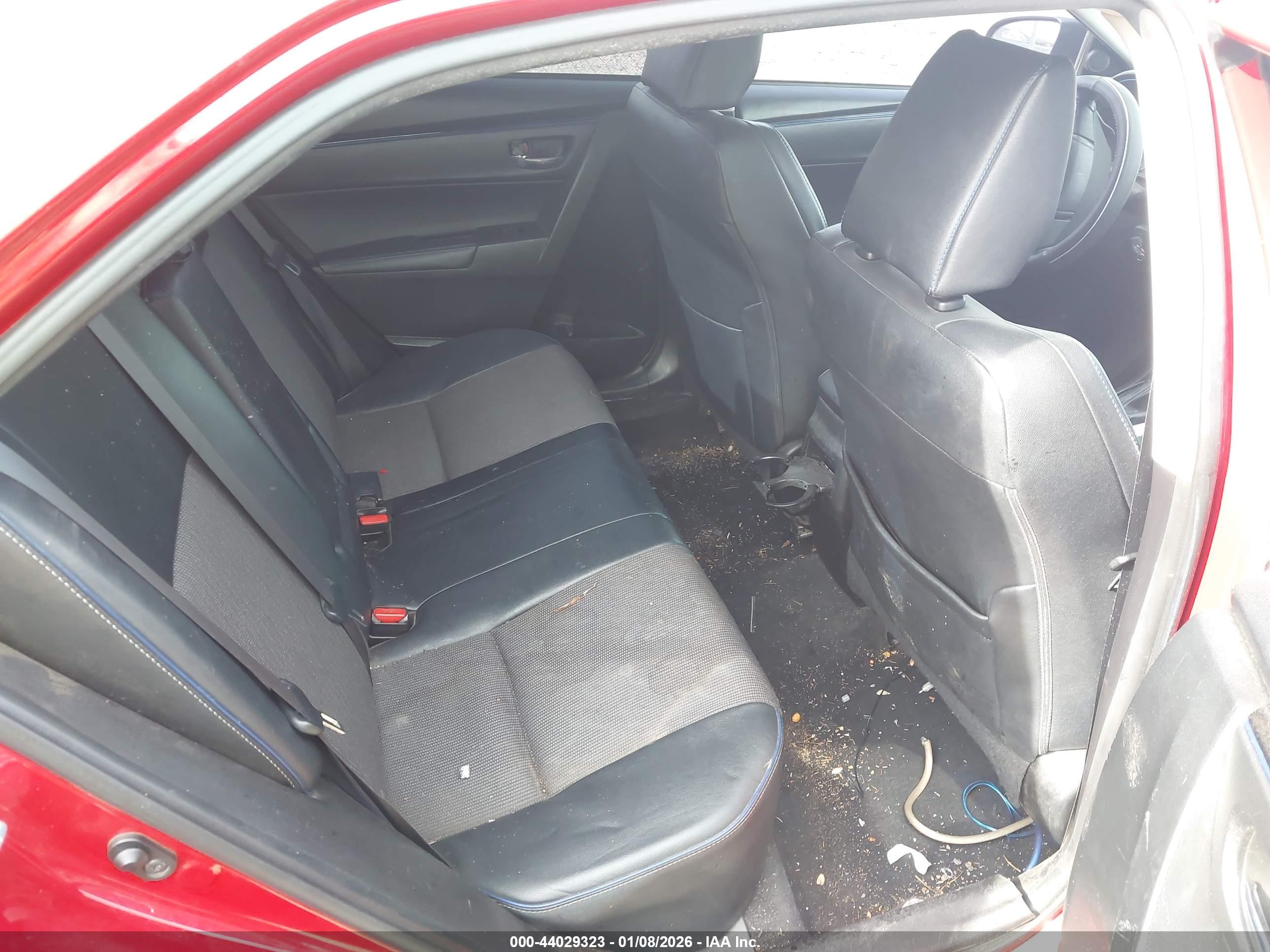 TOYOTA COROLLA image 8
