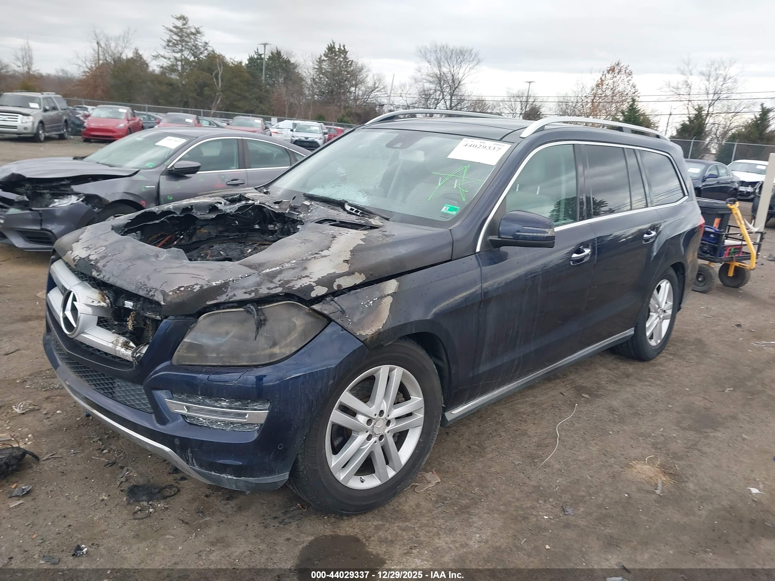 MERCEDES-BENZ GL image 2