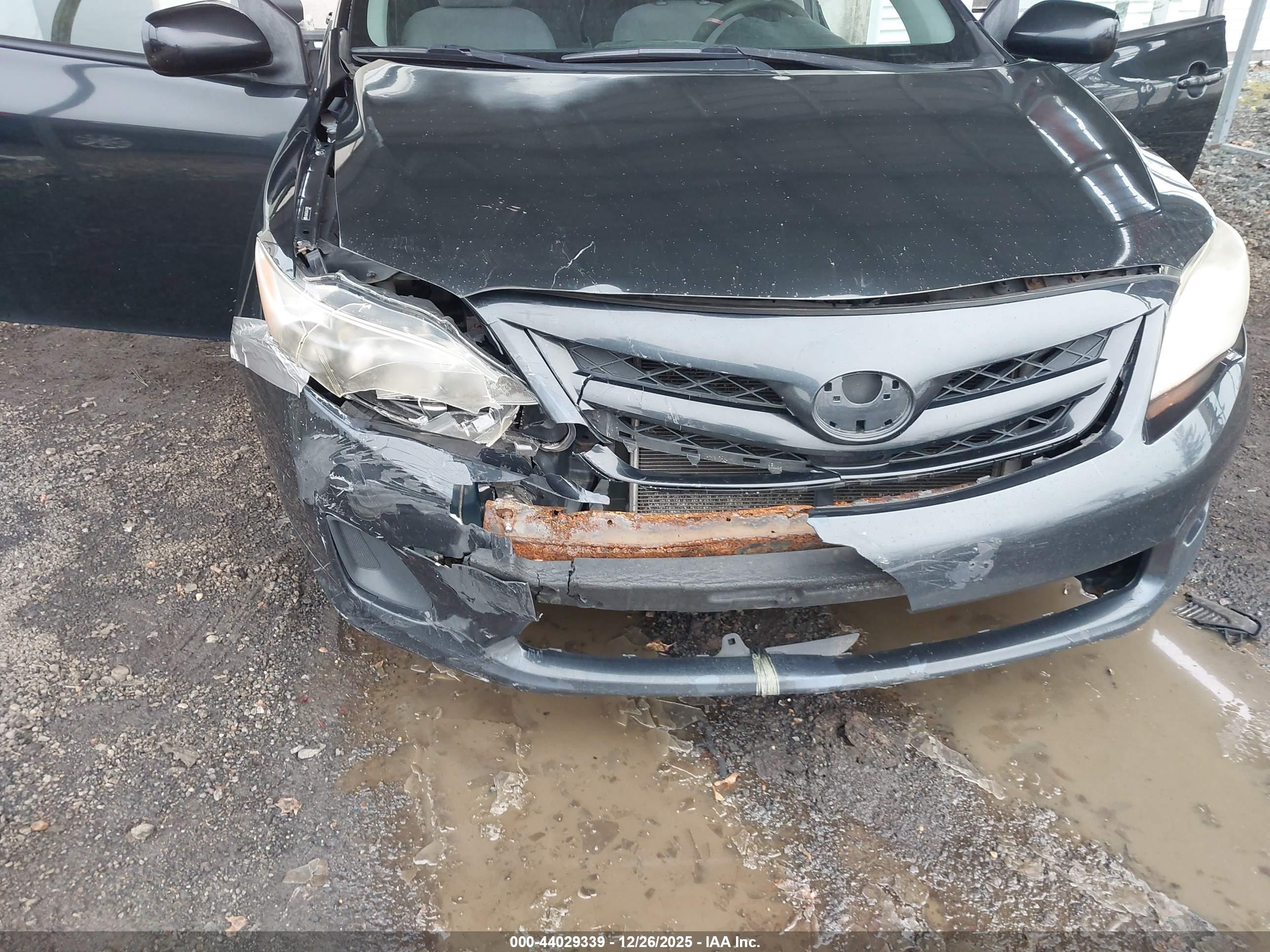 TOYOTA COROLLA image 10