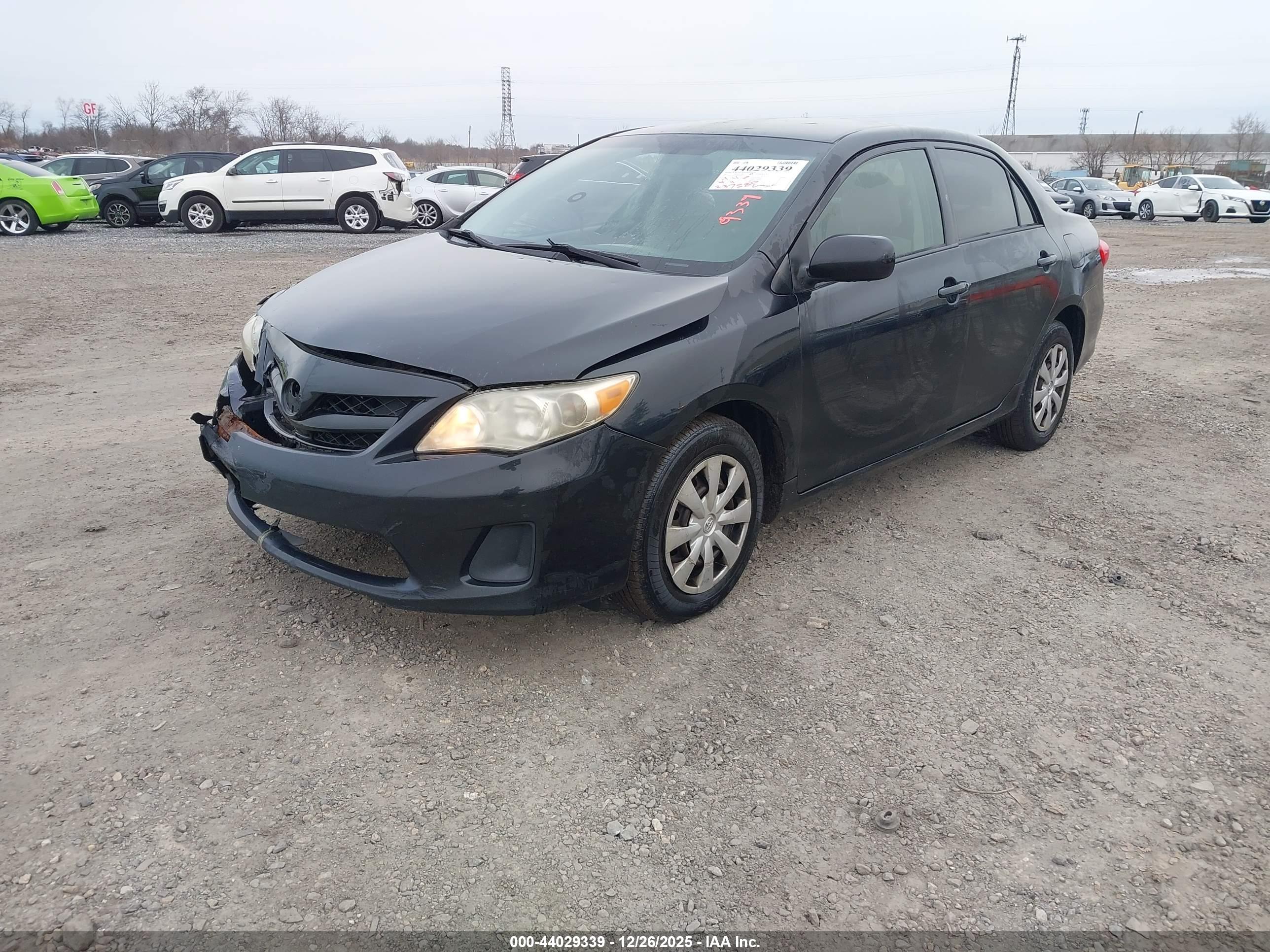 TOYOTA COROLLA image 2