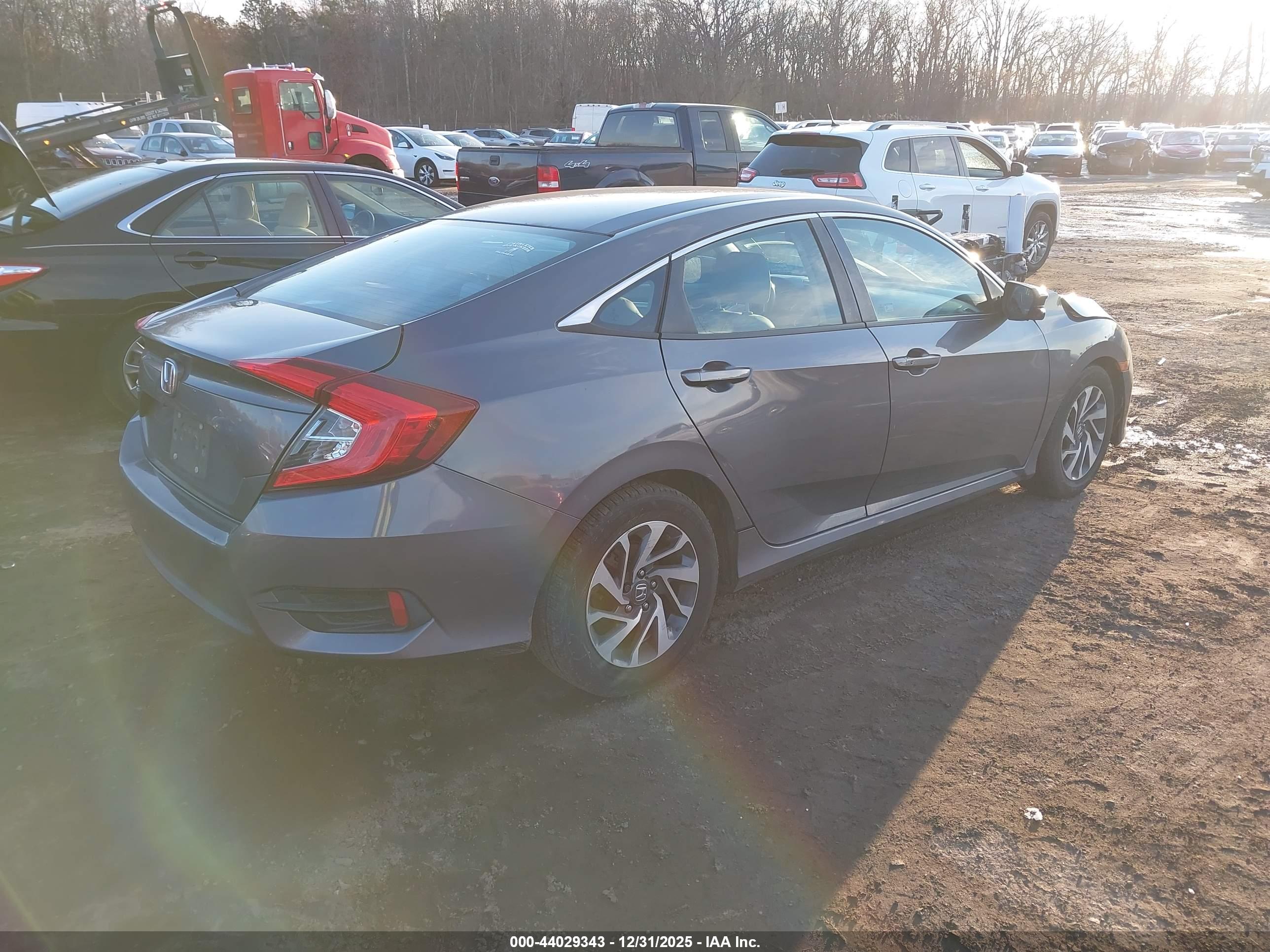 HONDA CIVIC image 4