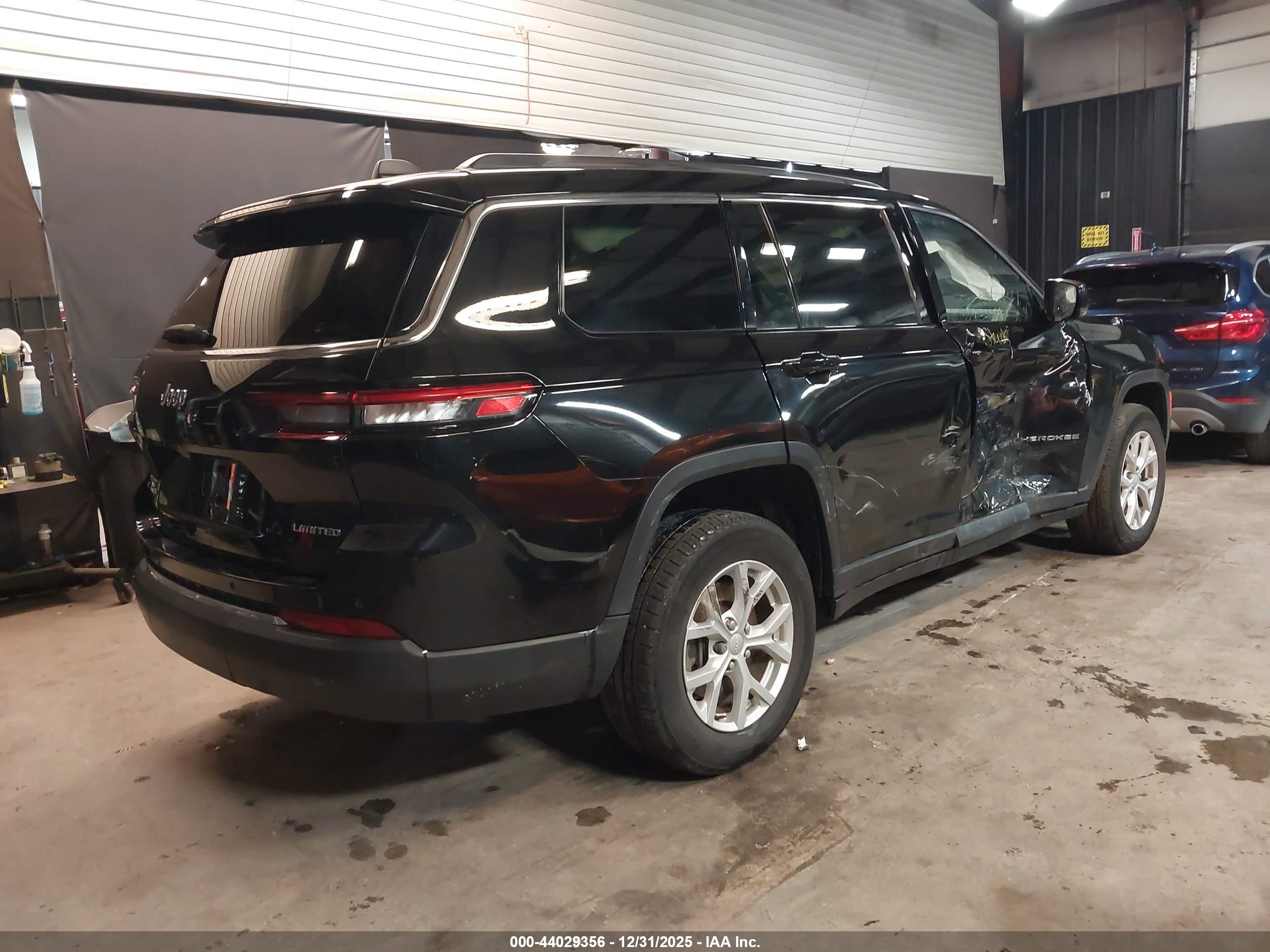 JEEP GRAND image 4