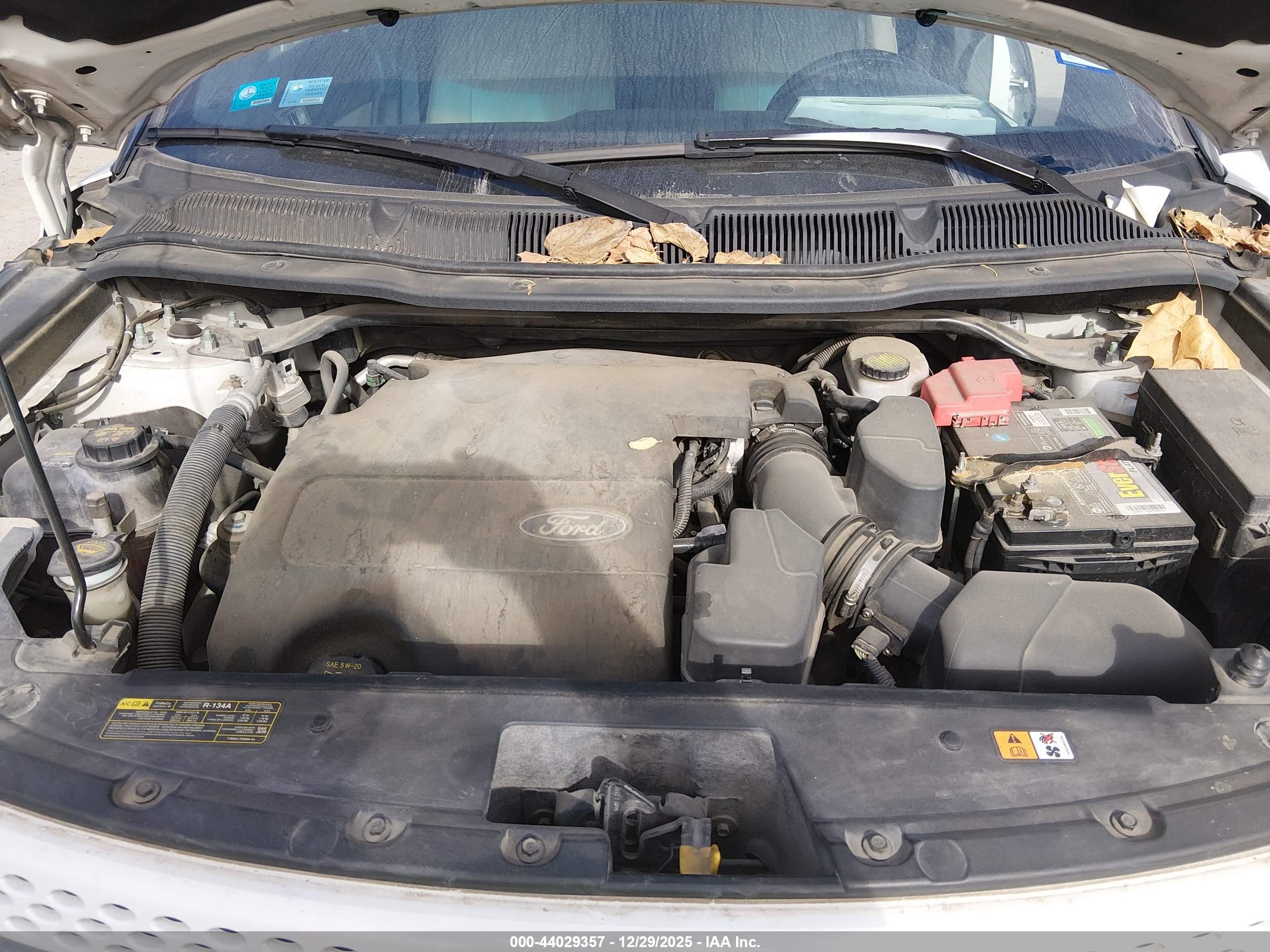 FORD EXPLORER image 10