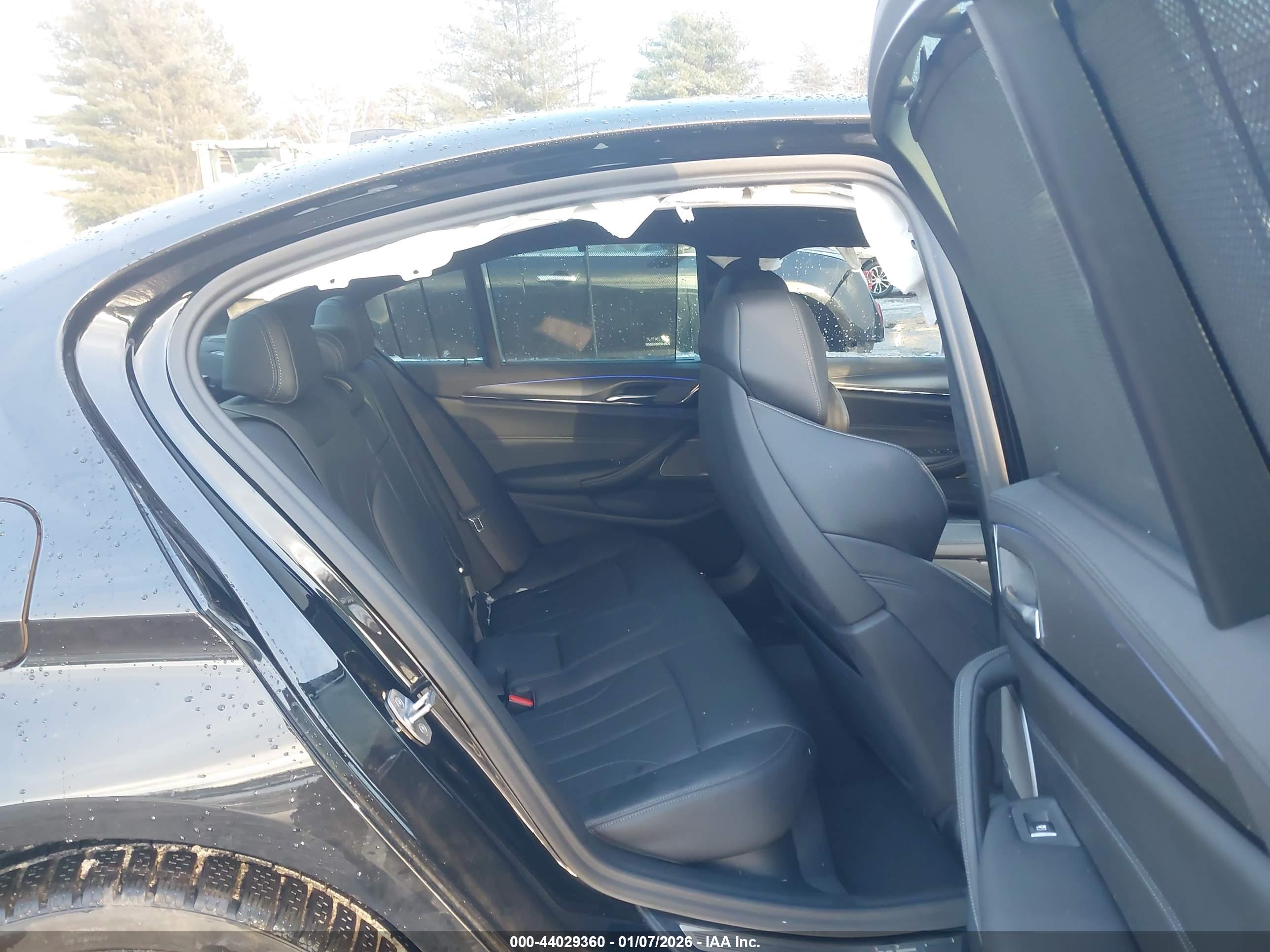 BMW M5 image 8