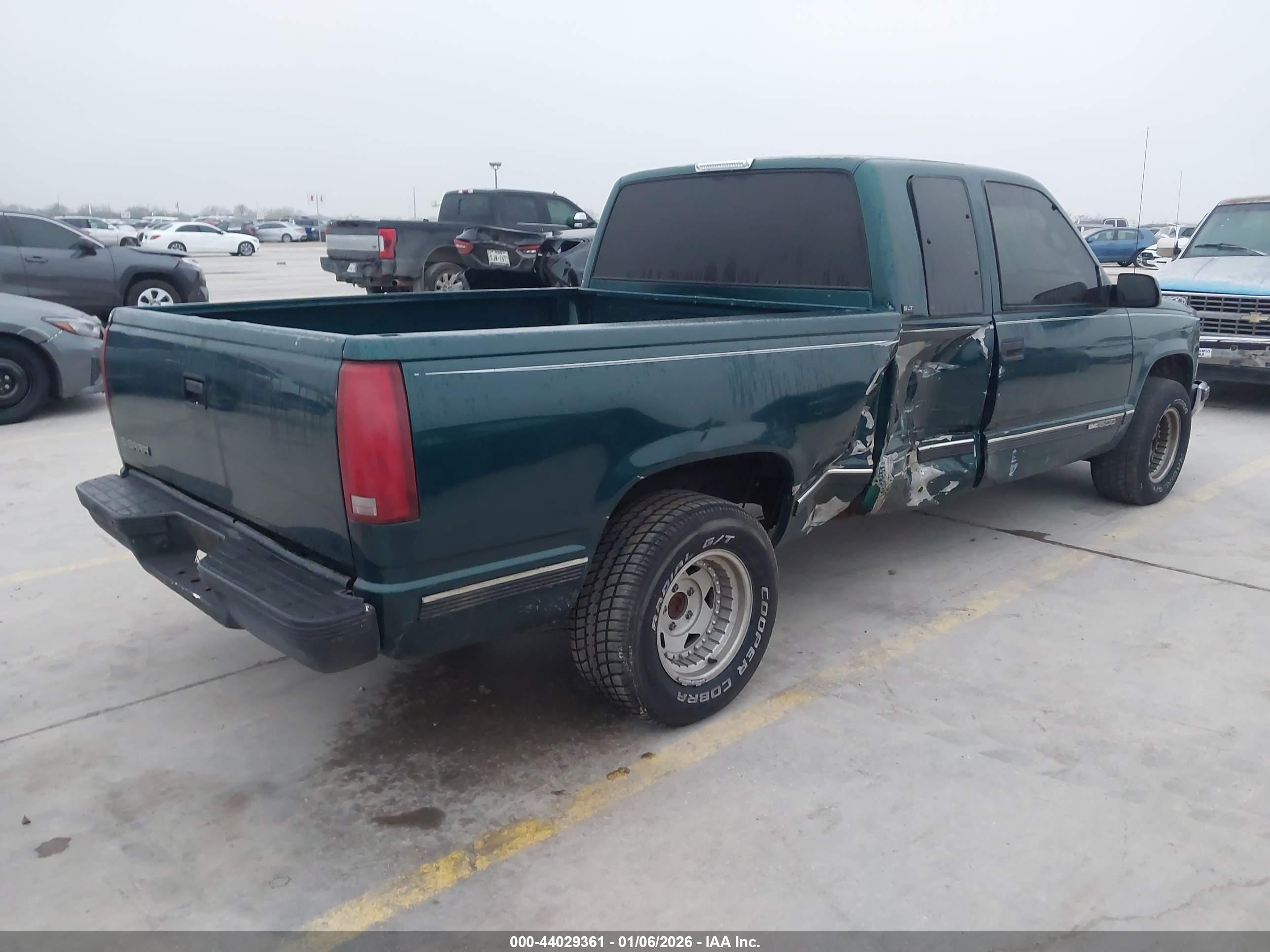 GMC SIERRA image 4