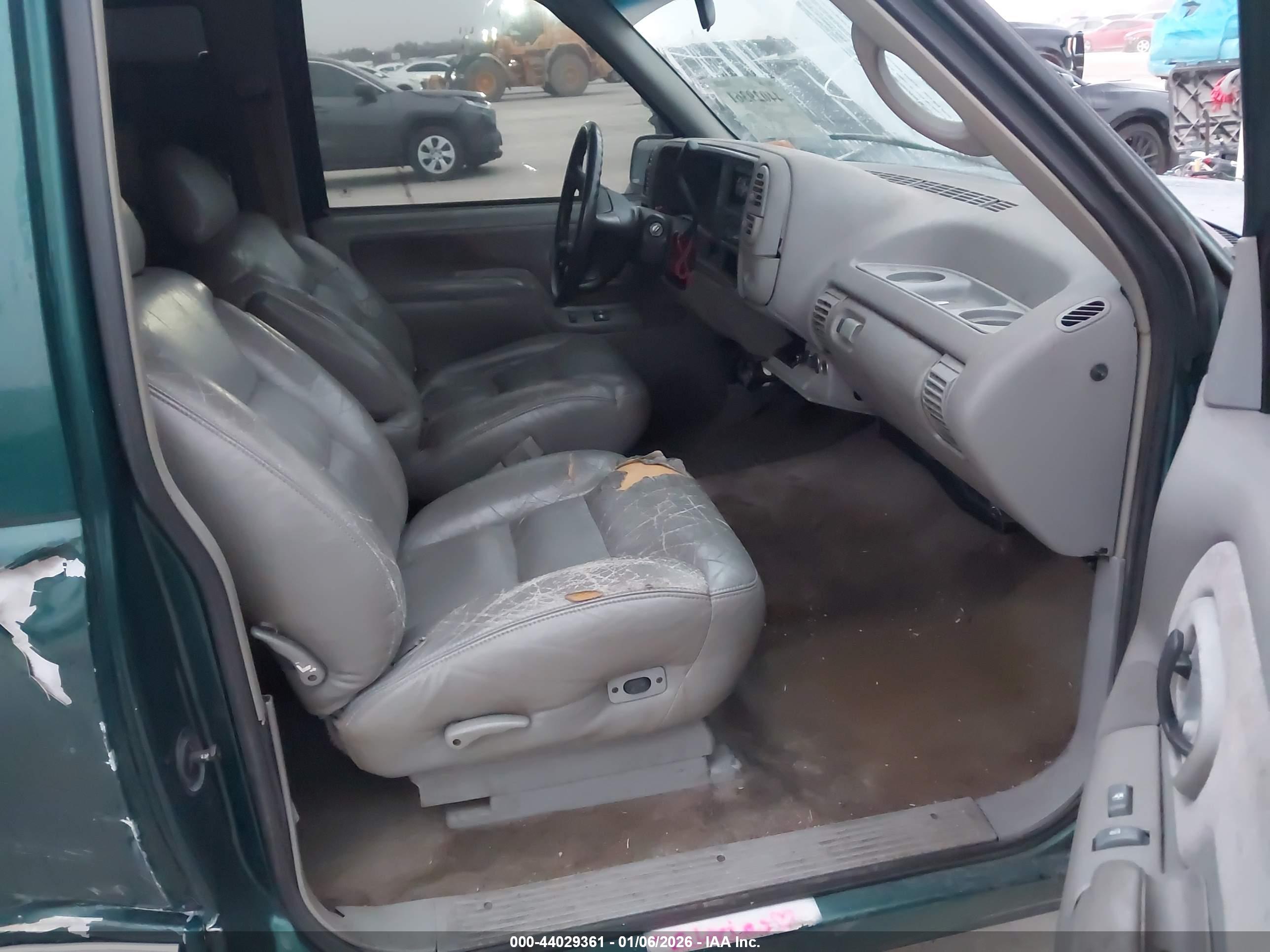 GMC SIERRA image 5