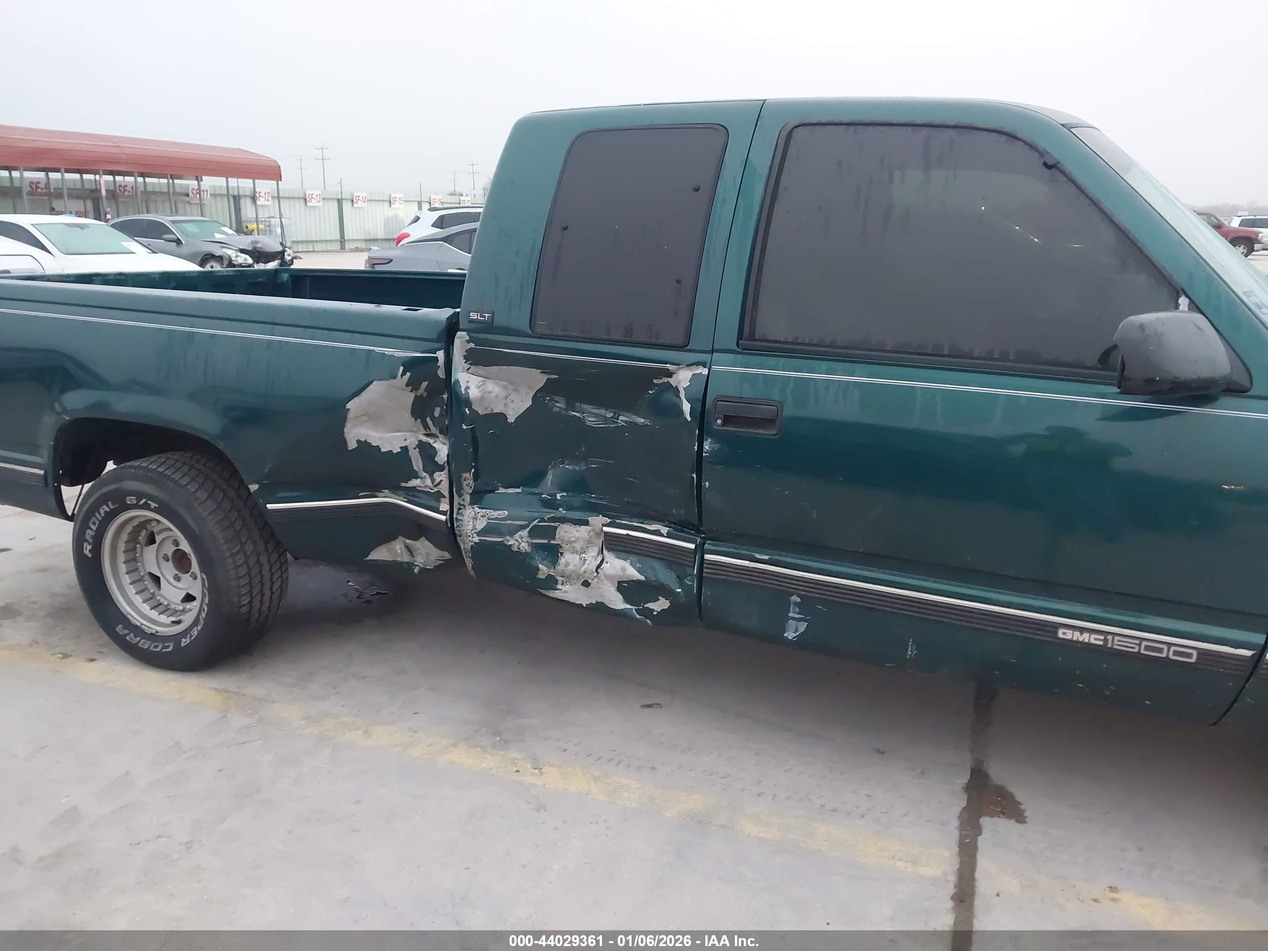 GMC SIERRA image 6