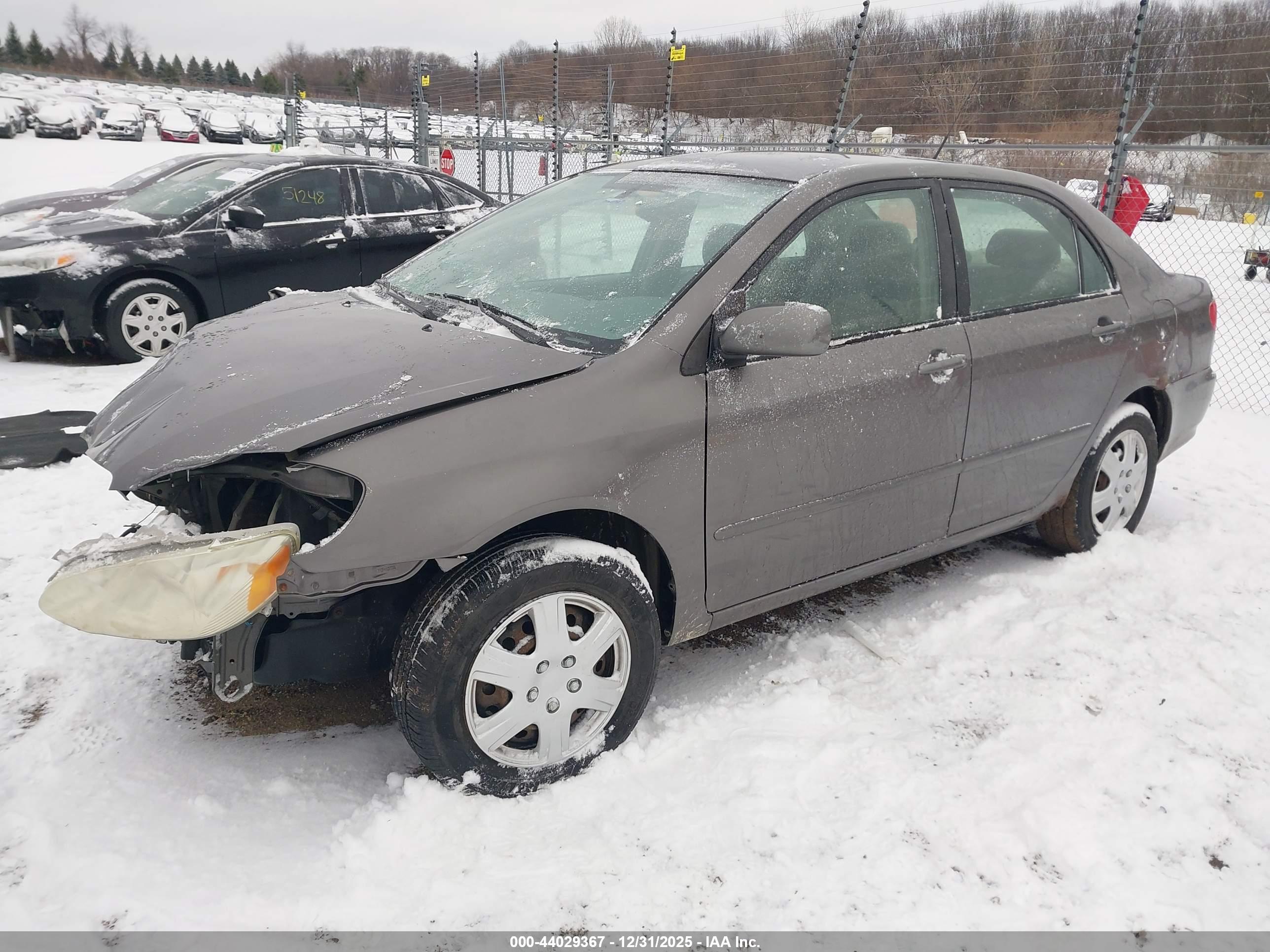 TOYOTA COROLLA image 2