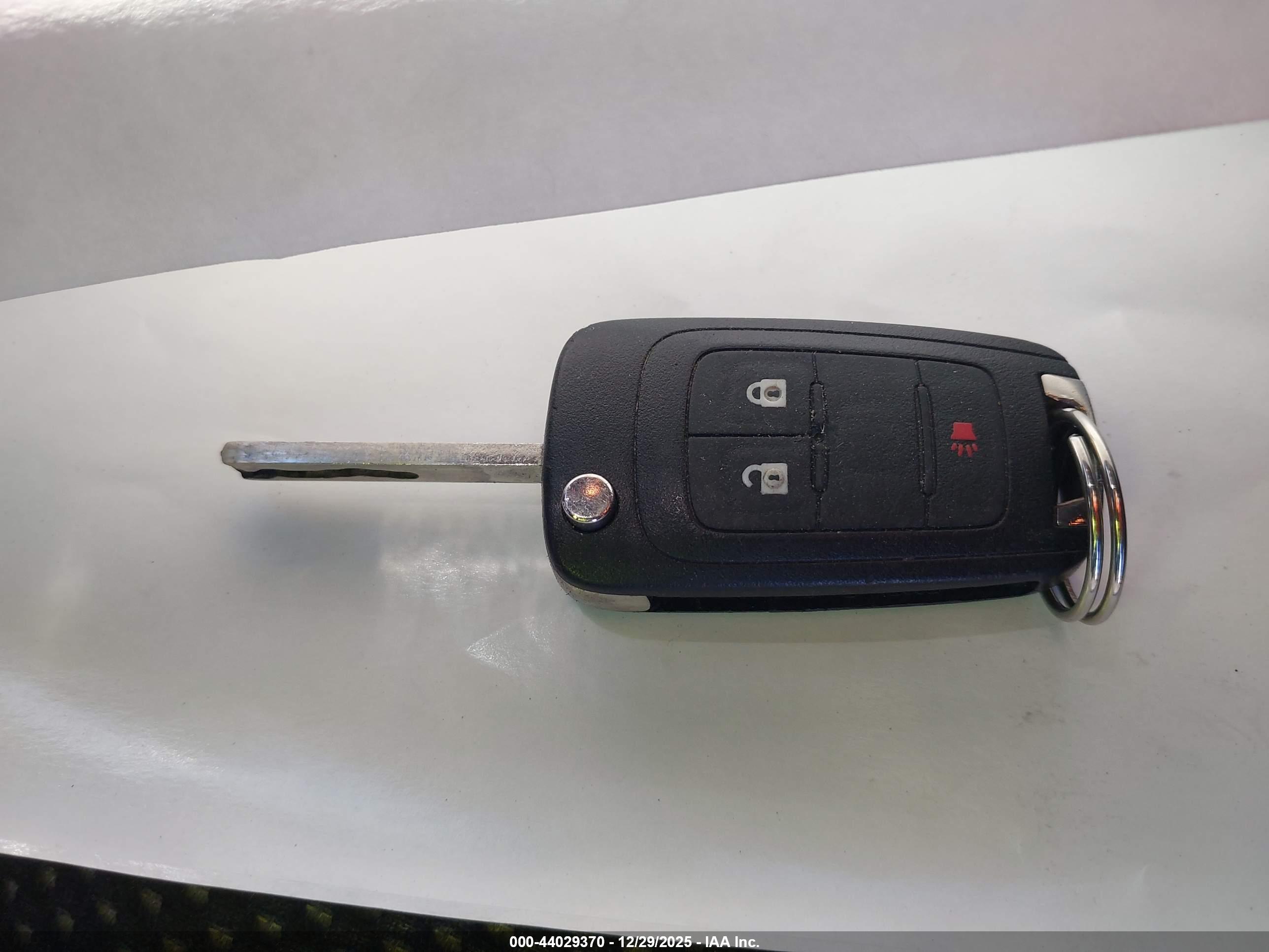GMC TERRAIN image 11