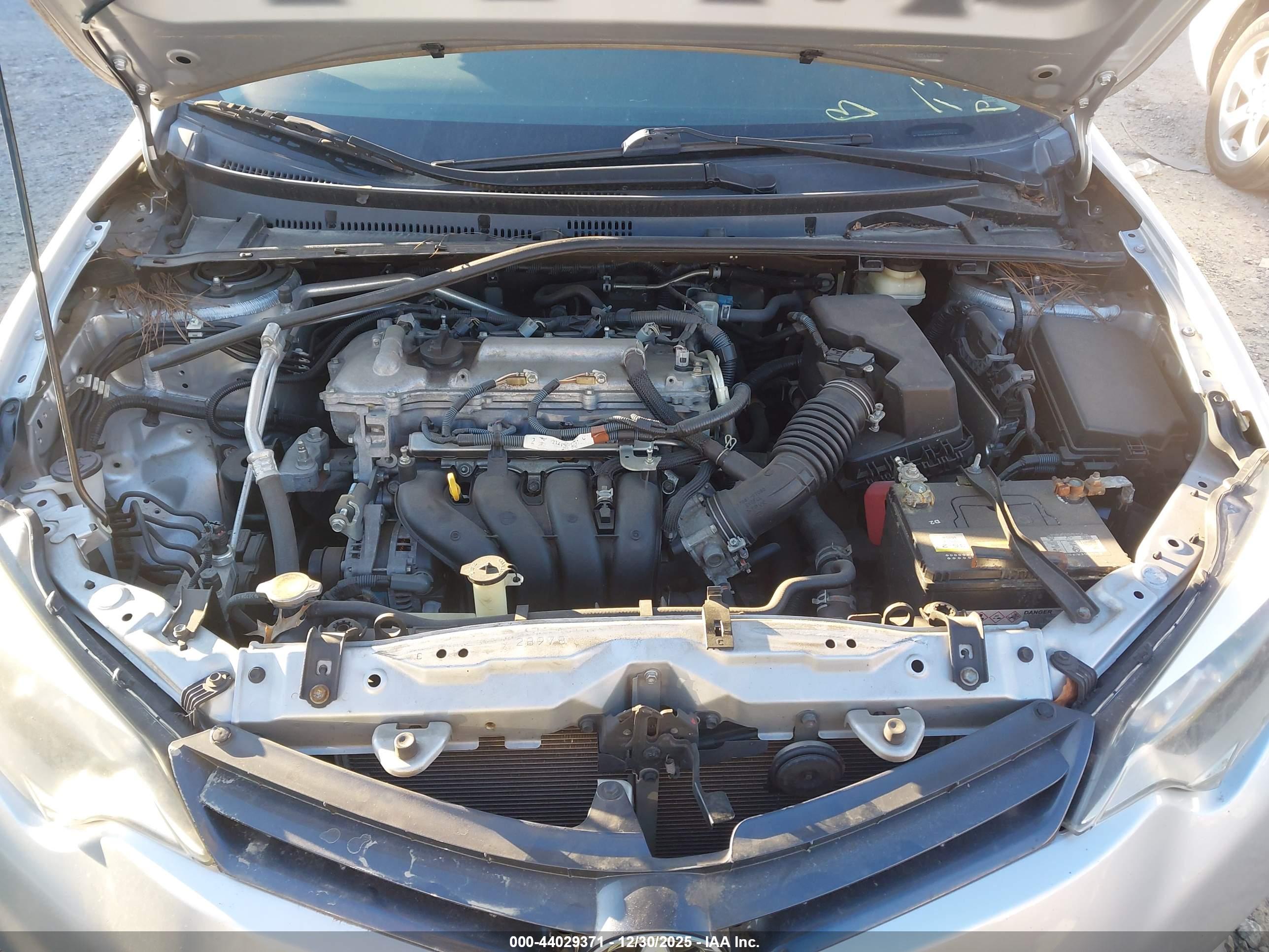 TOYOTA COROLLA image 10
