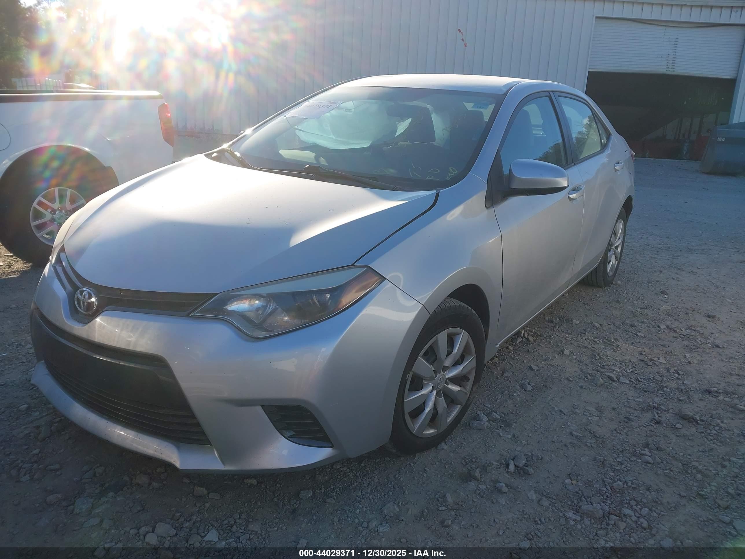 TOYOTA COROLLA image 2