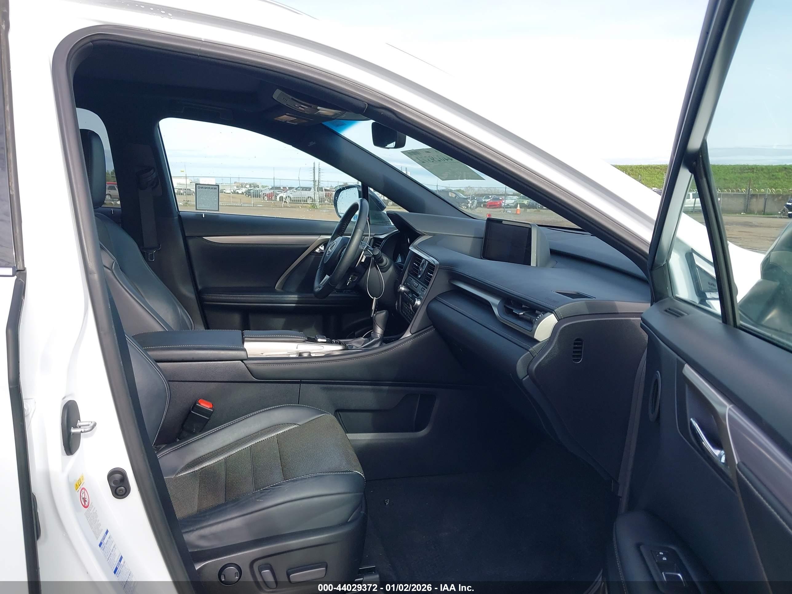 LEXUS RX image 5