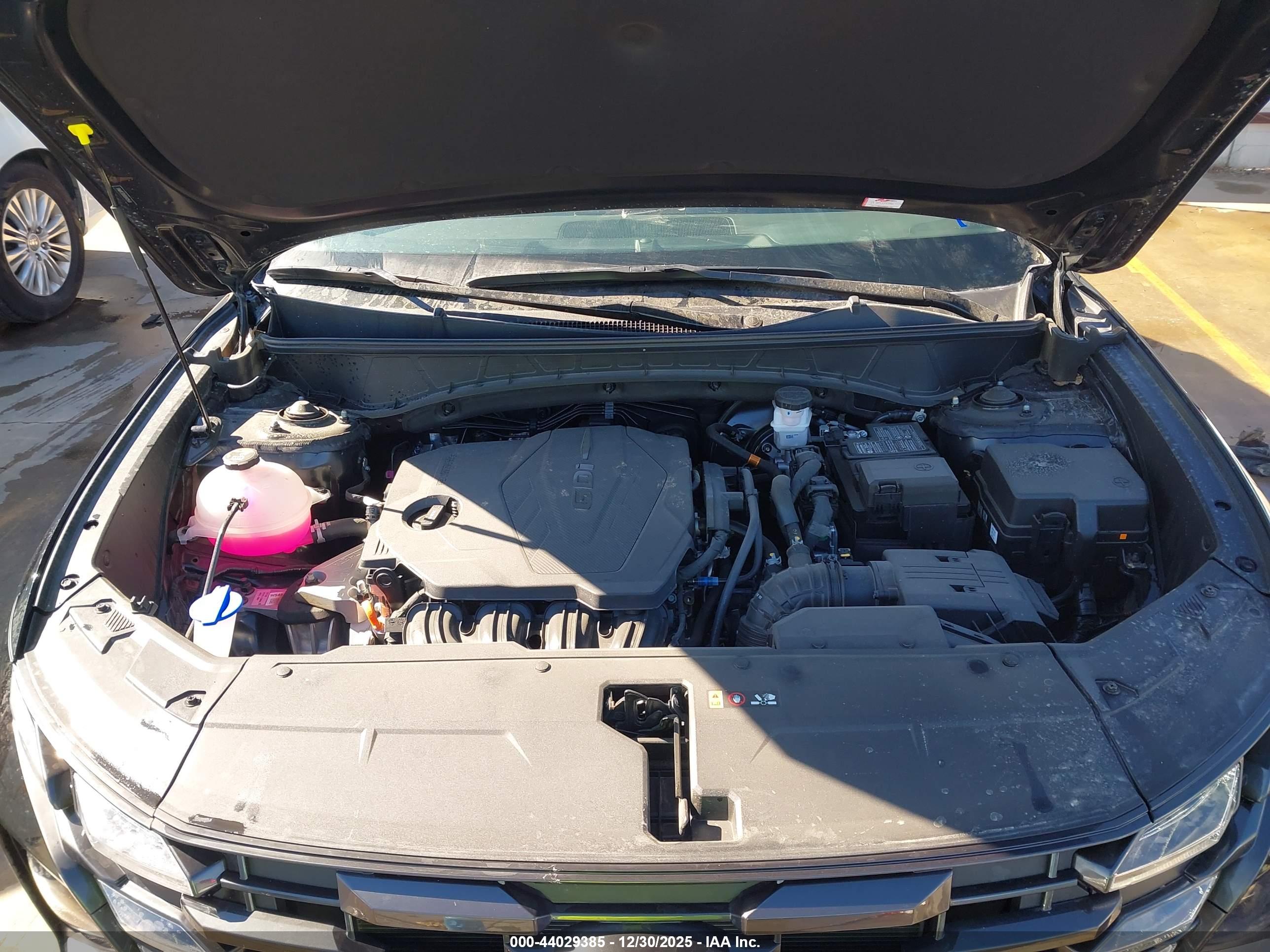 HYUNDAI TUCSON image 10