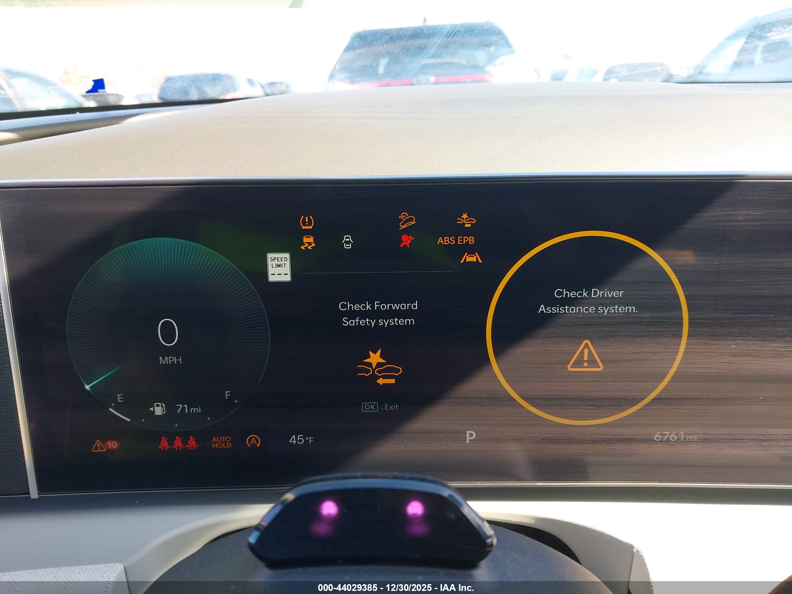 HYUNDAI TUCSON image 7