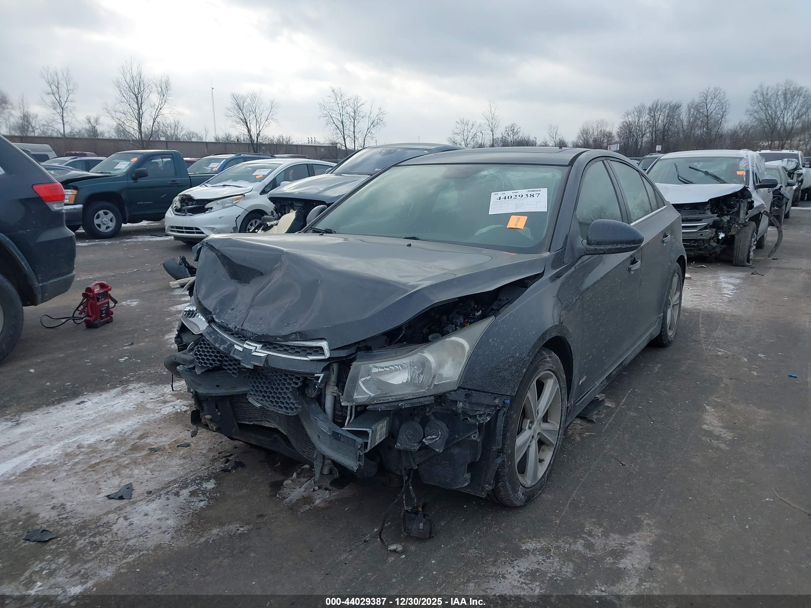 CHEVROLET CRUZE image 2