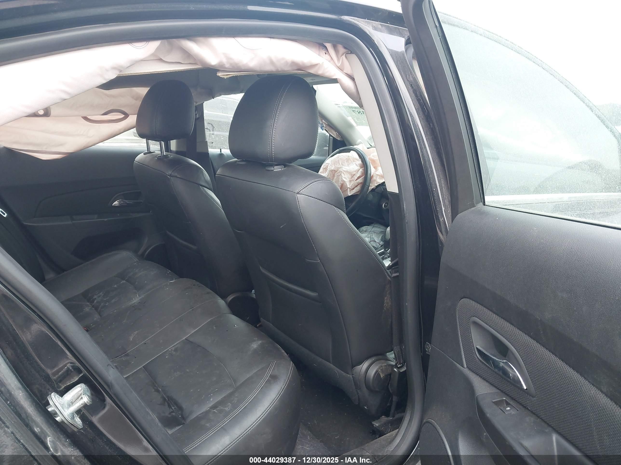 CHEVROLET CRUZE image 8