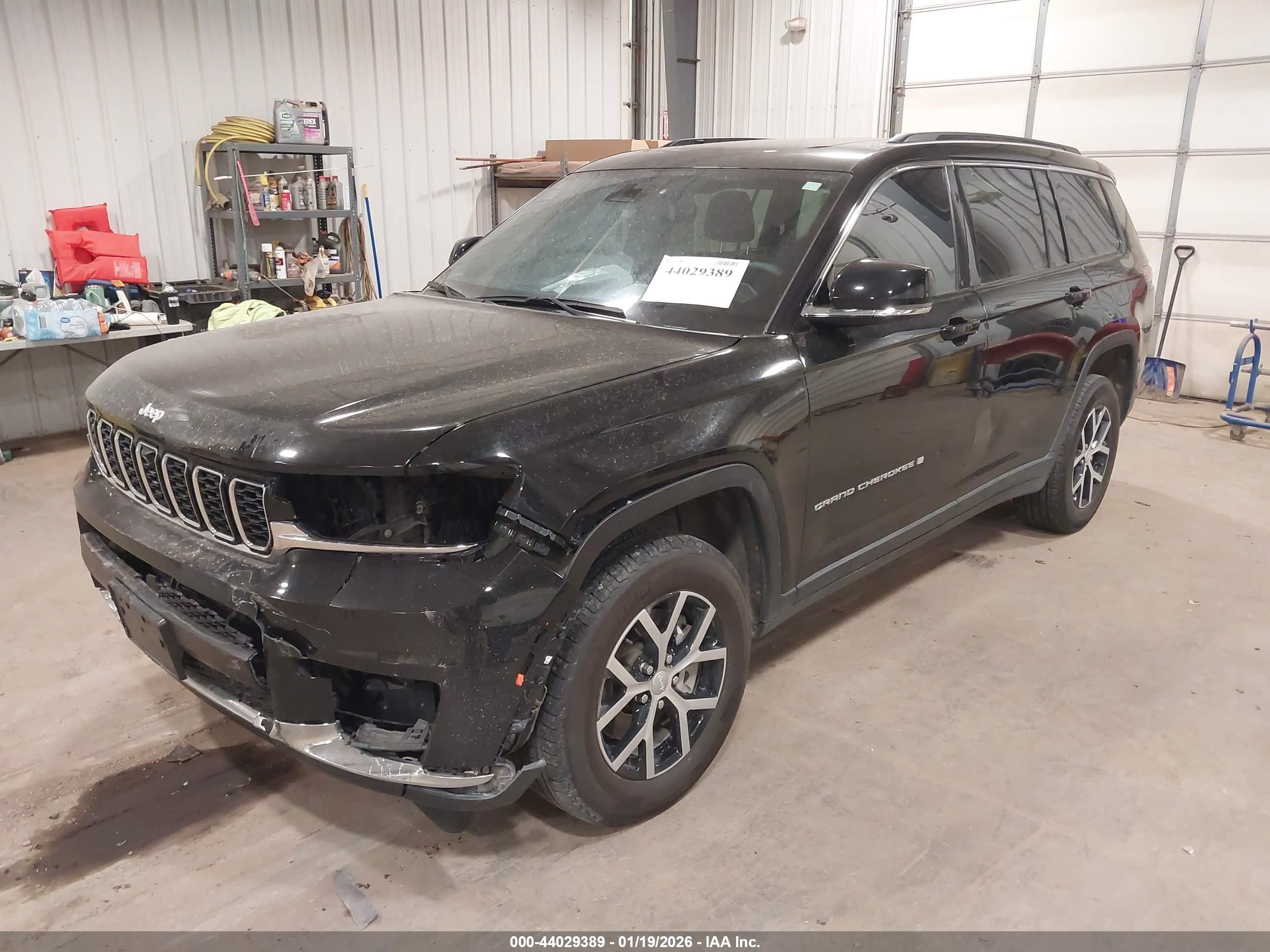 JEEP GRAND image 2