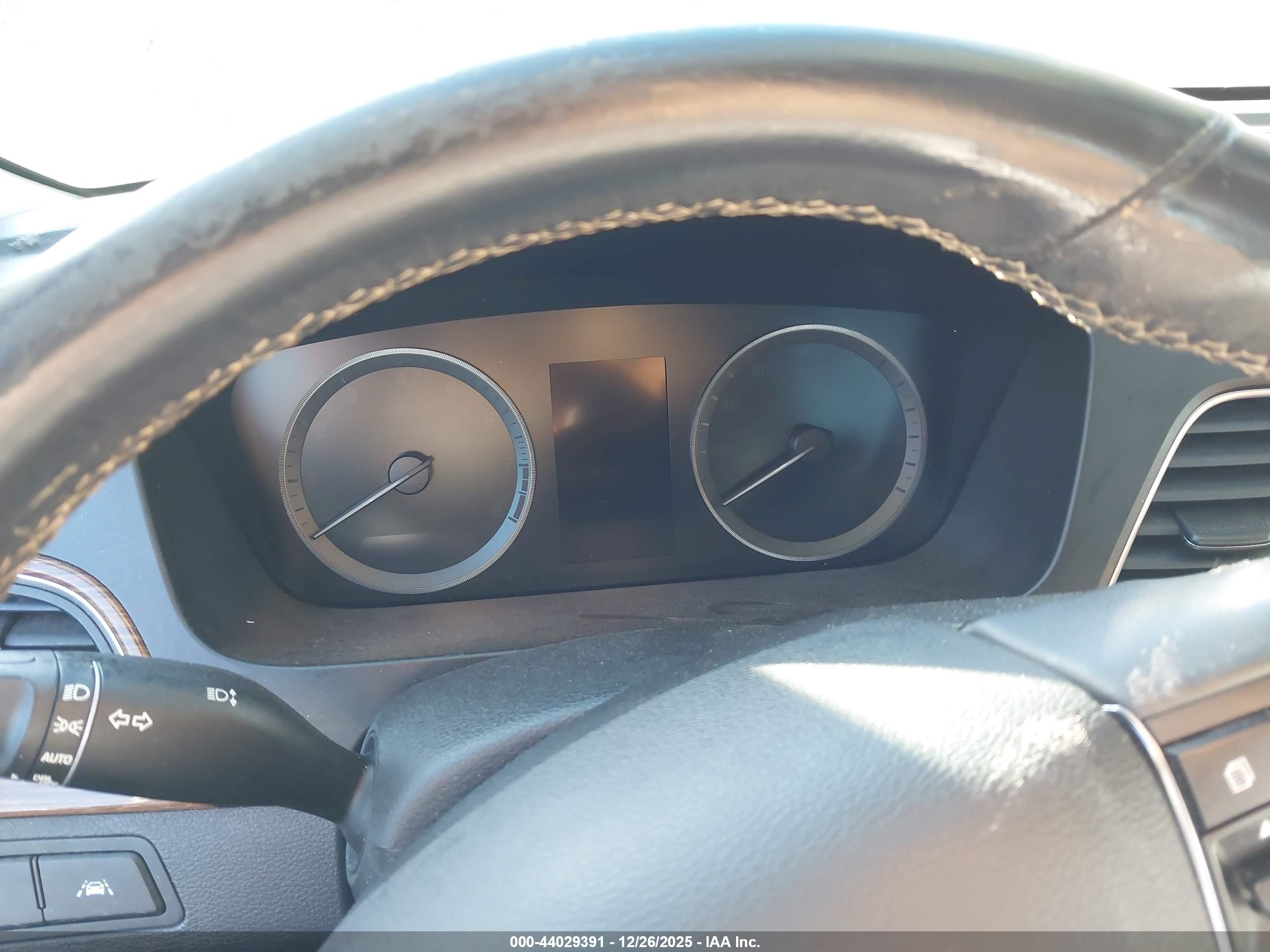 HYUNDAI SONATA image 7