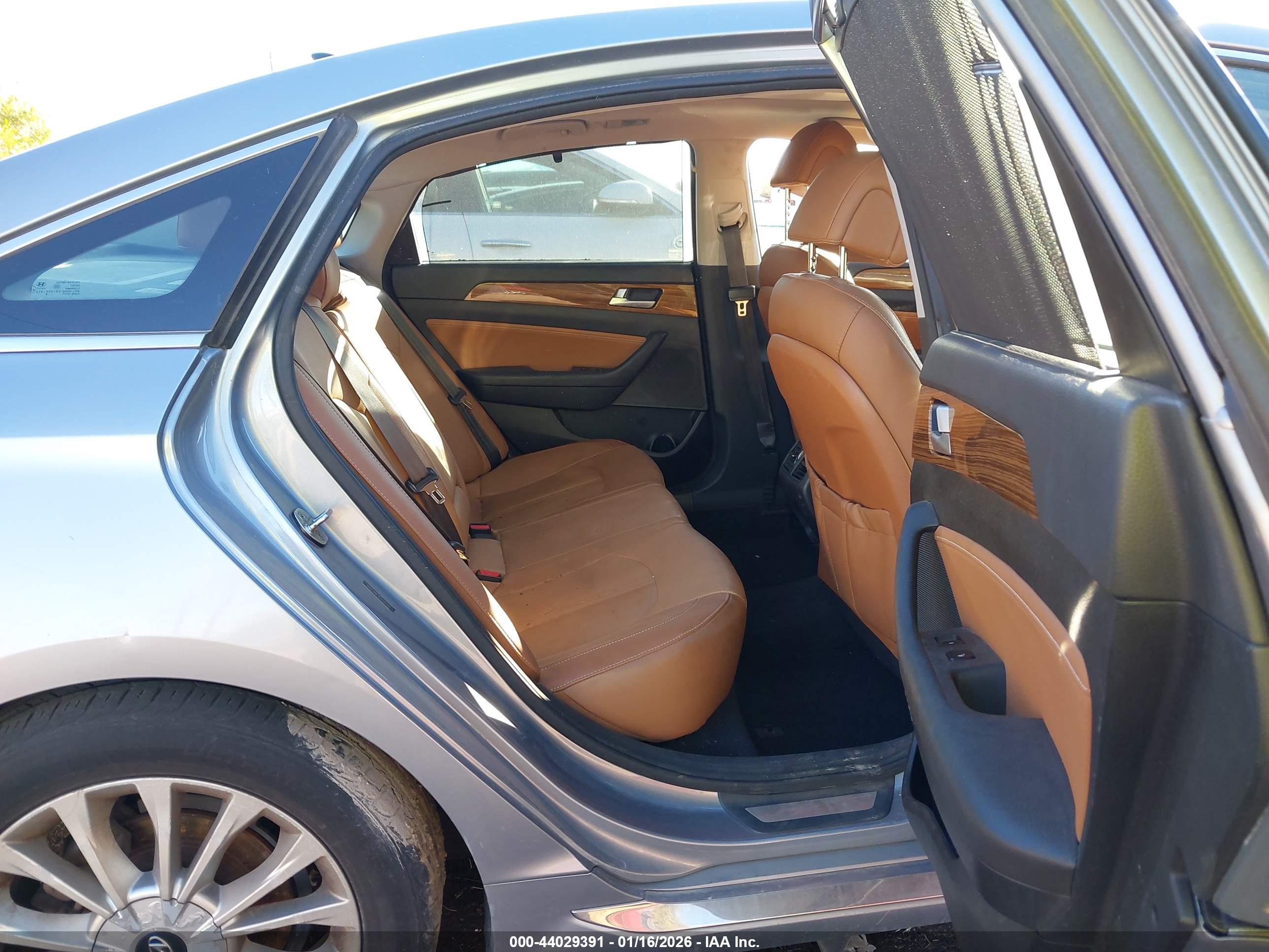 HYUNDAI SONATA image 8