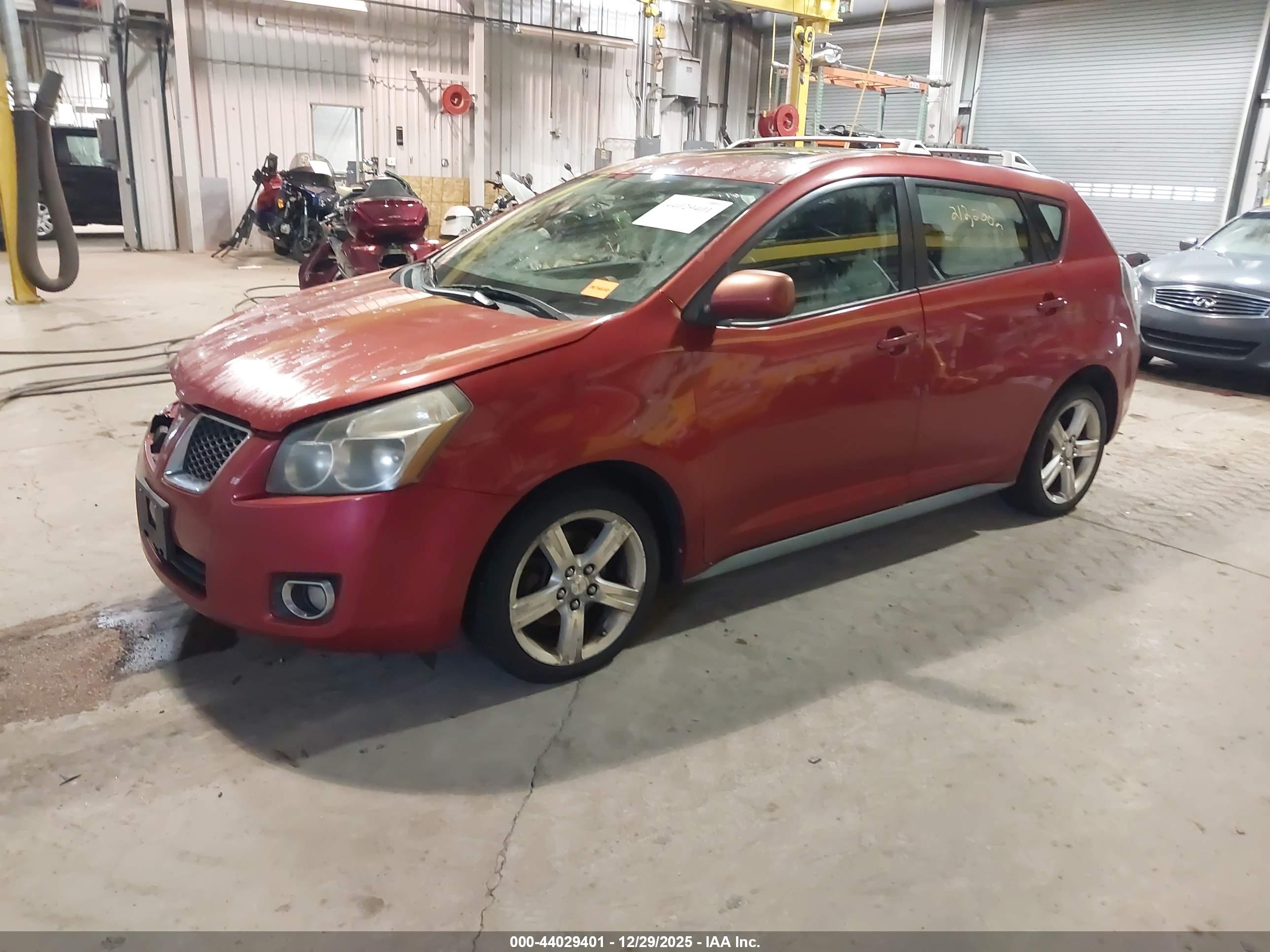PONTIAC VIBE image 2
