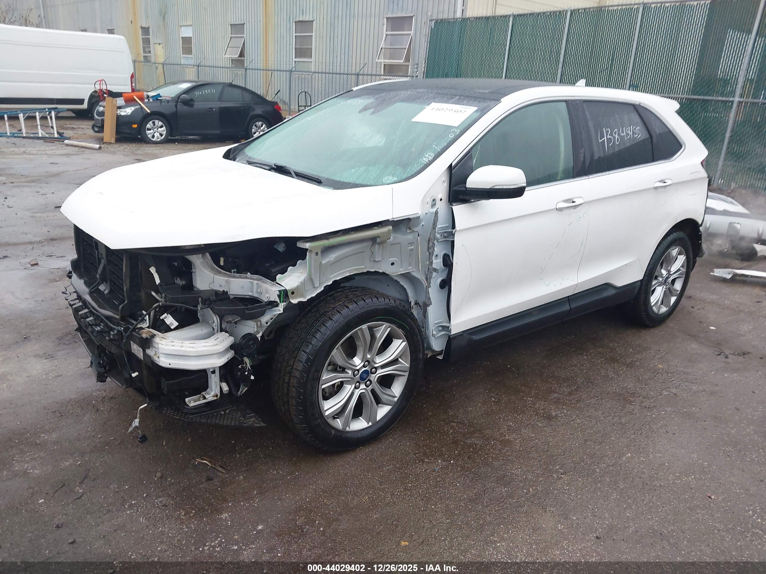 FORD EDGE image 2