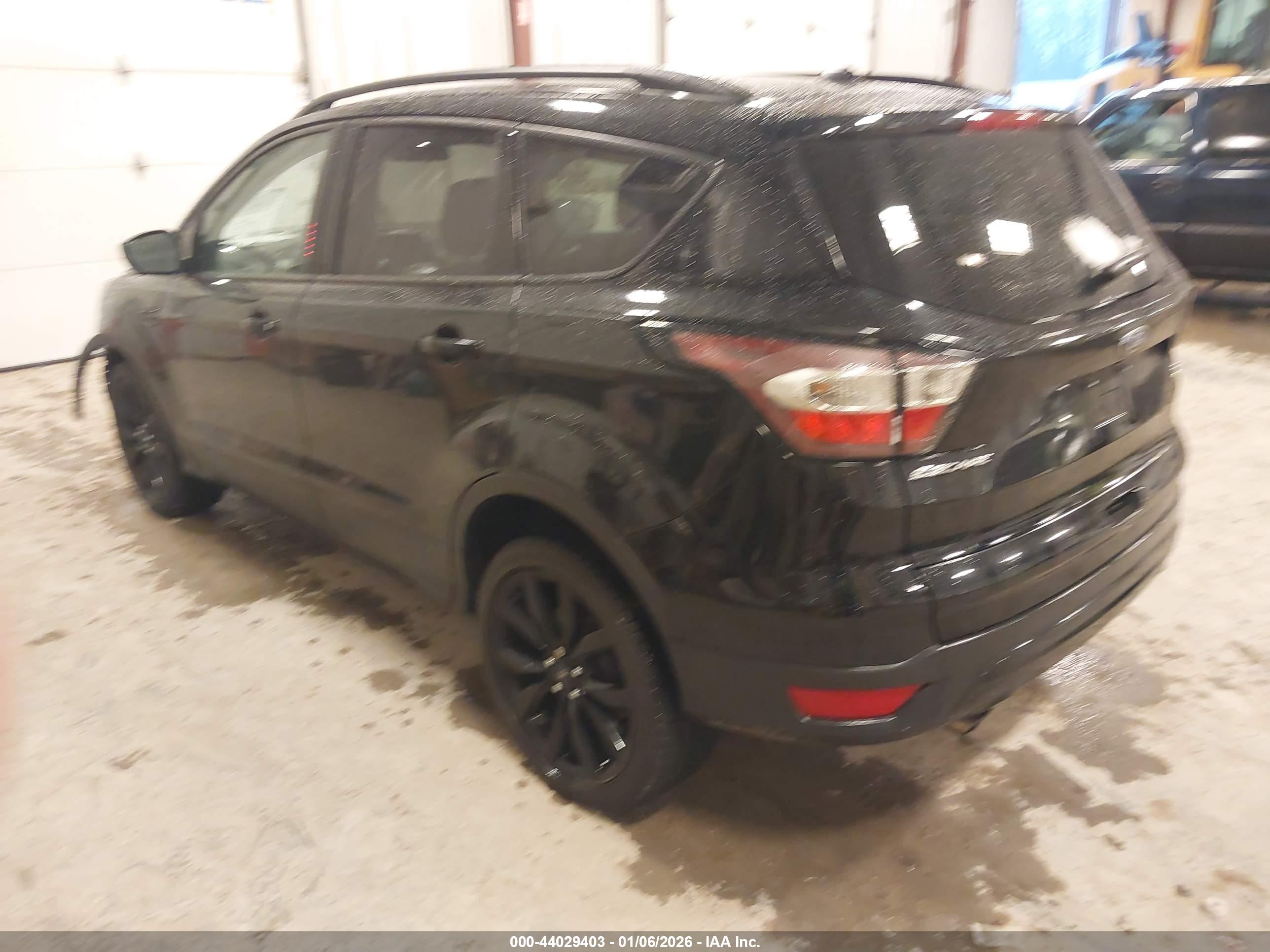 FORD ESCAPE image 3
