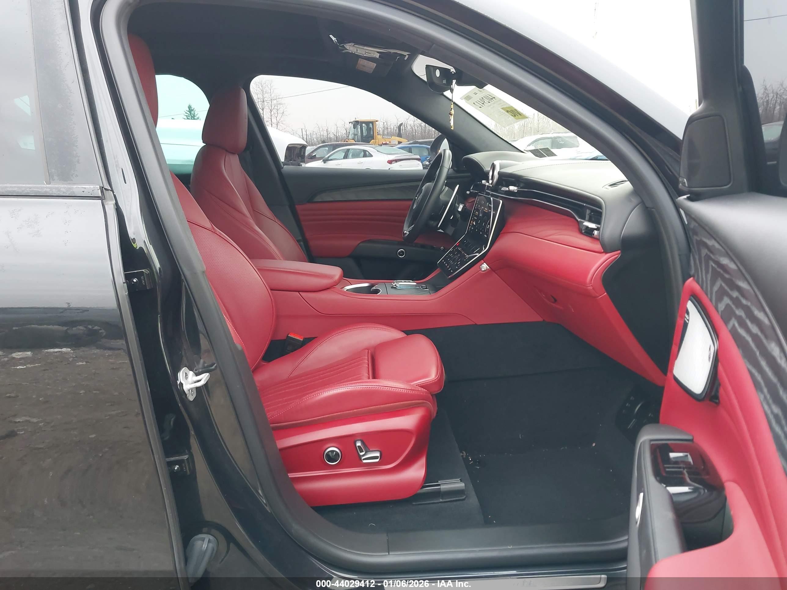 MASERATI GRECALE image 5