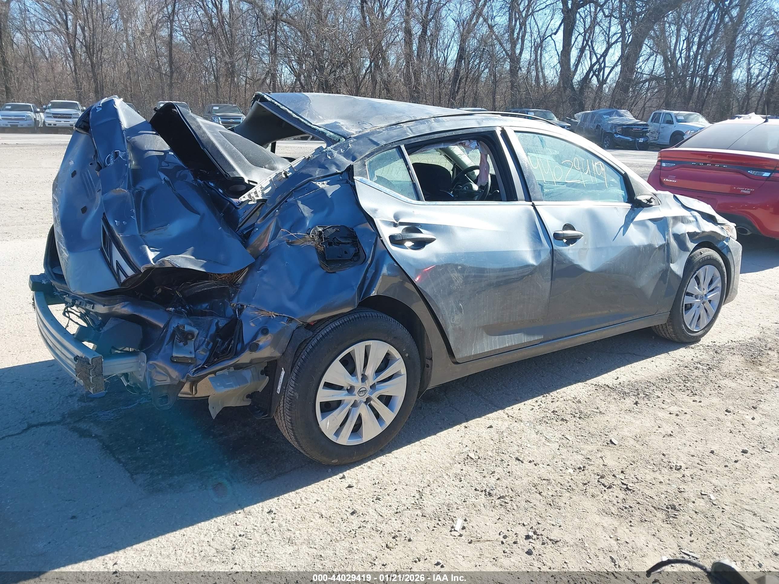 NISSAN SENTRA image 4