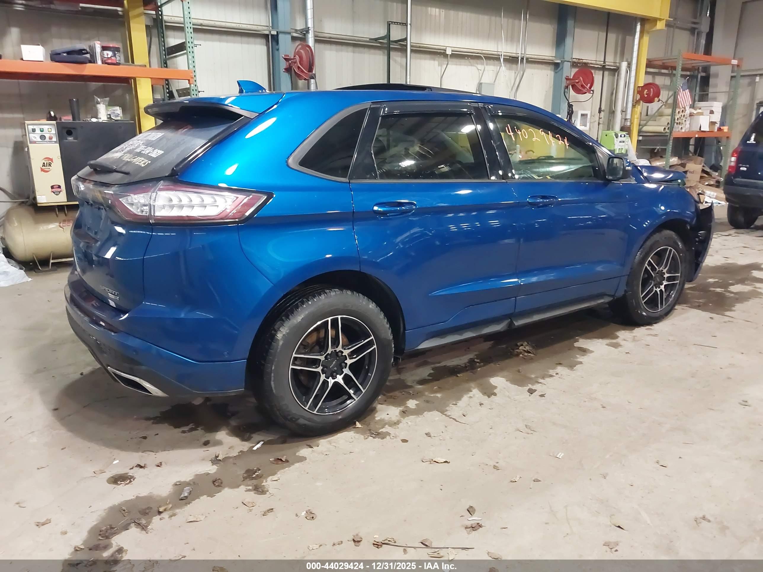FORD EDGE image 4