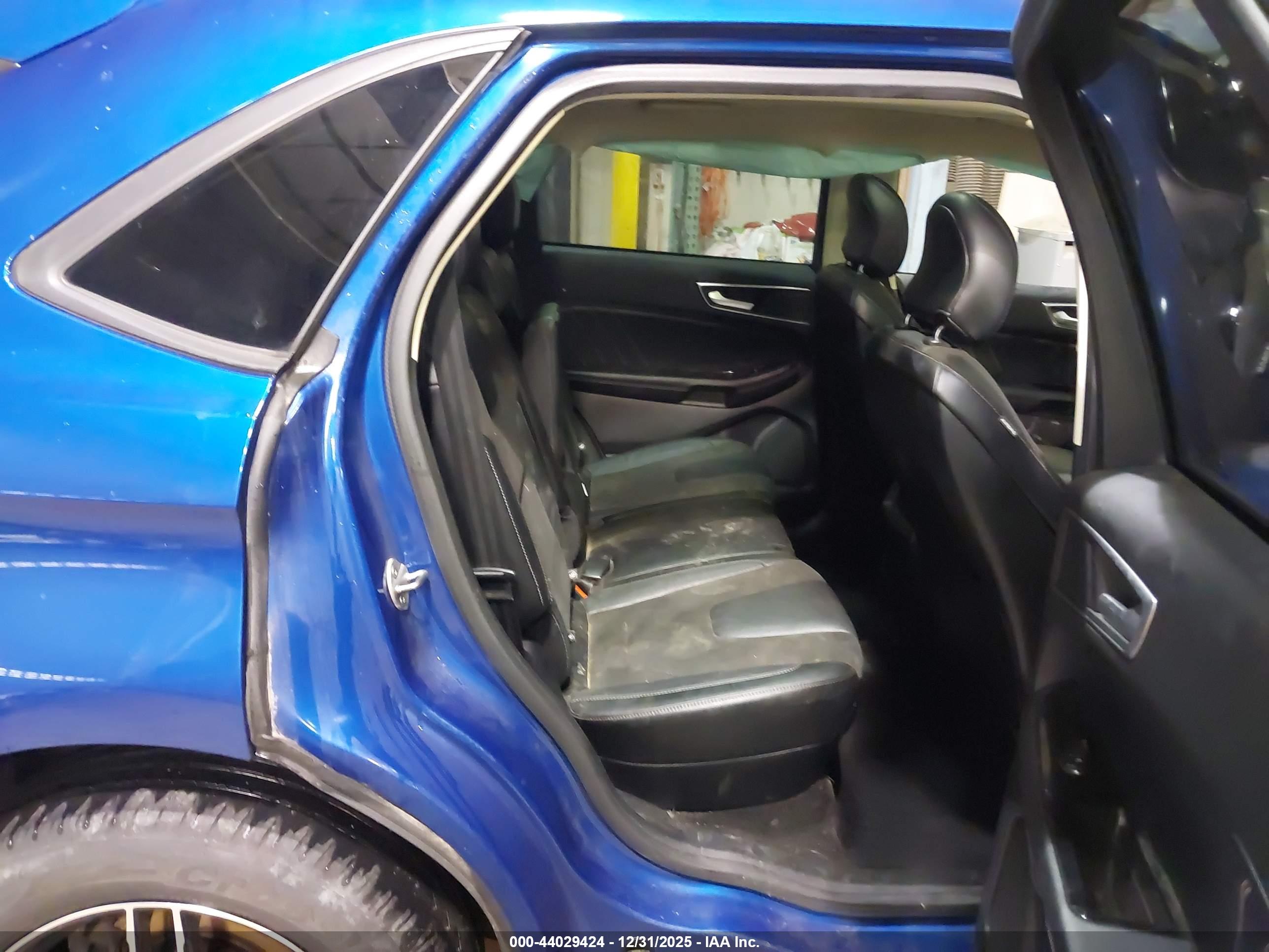 FORD EDGE image 8