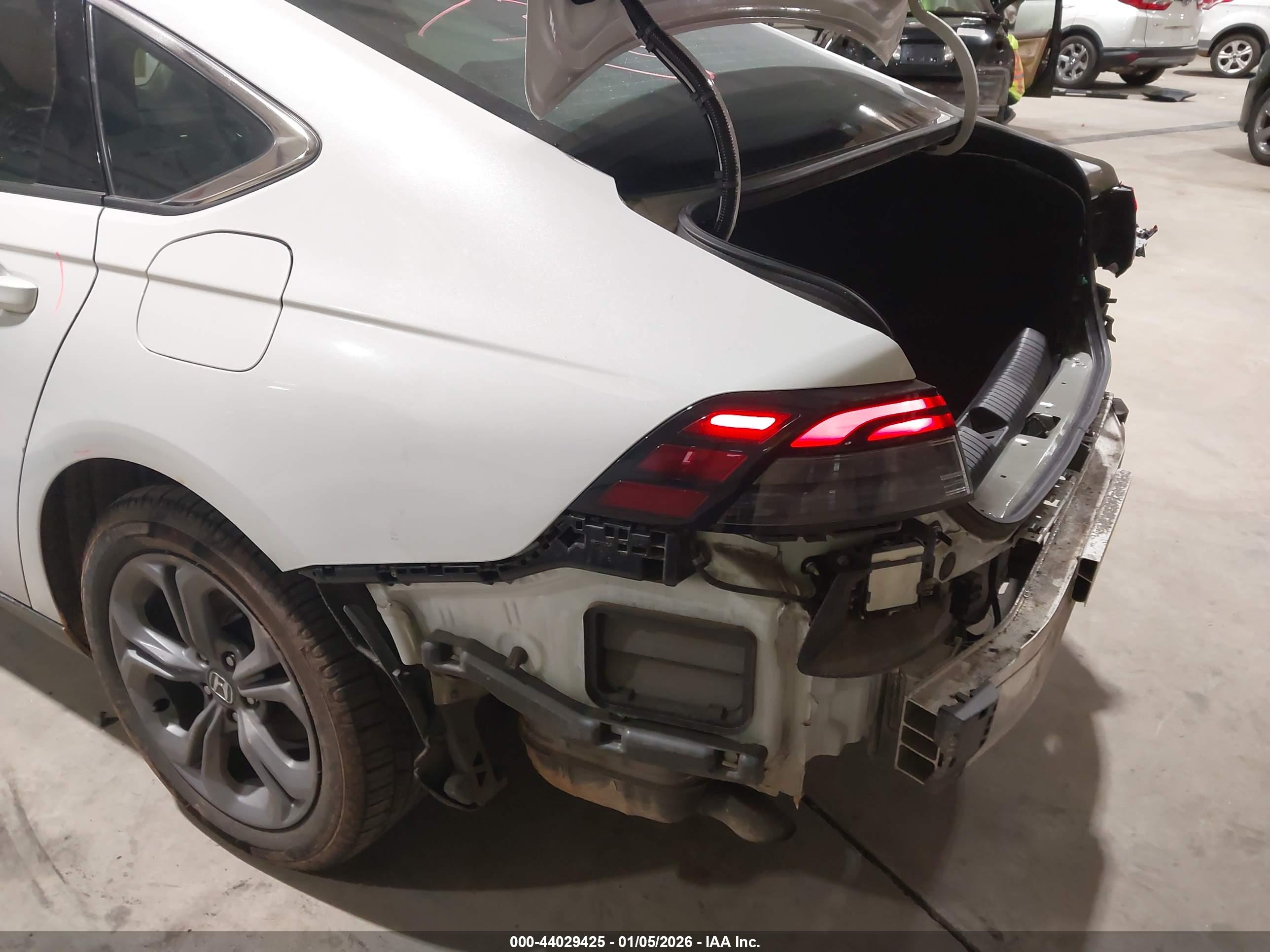 HONDA ACCORD image 6