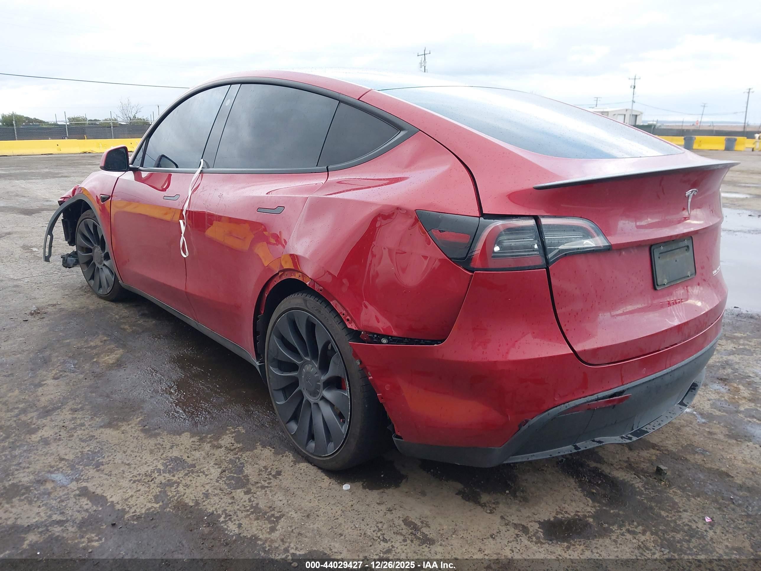TESLA MODEL image 3
