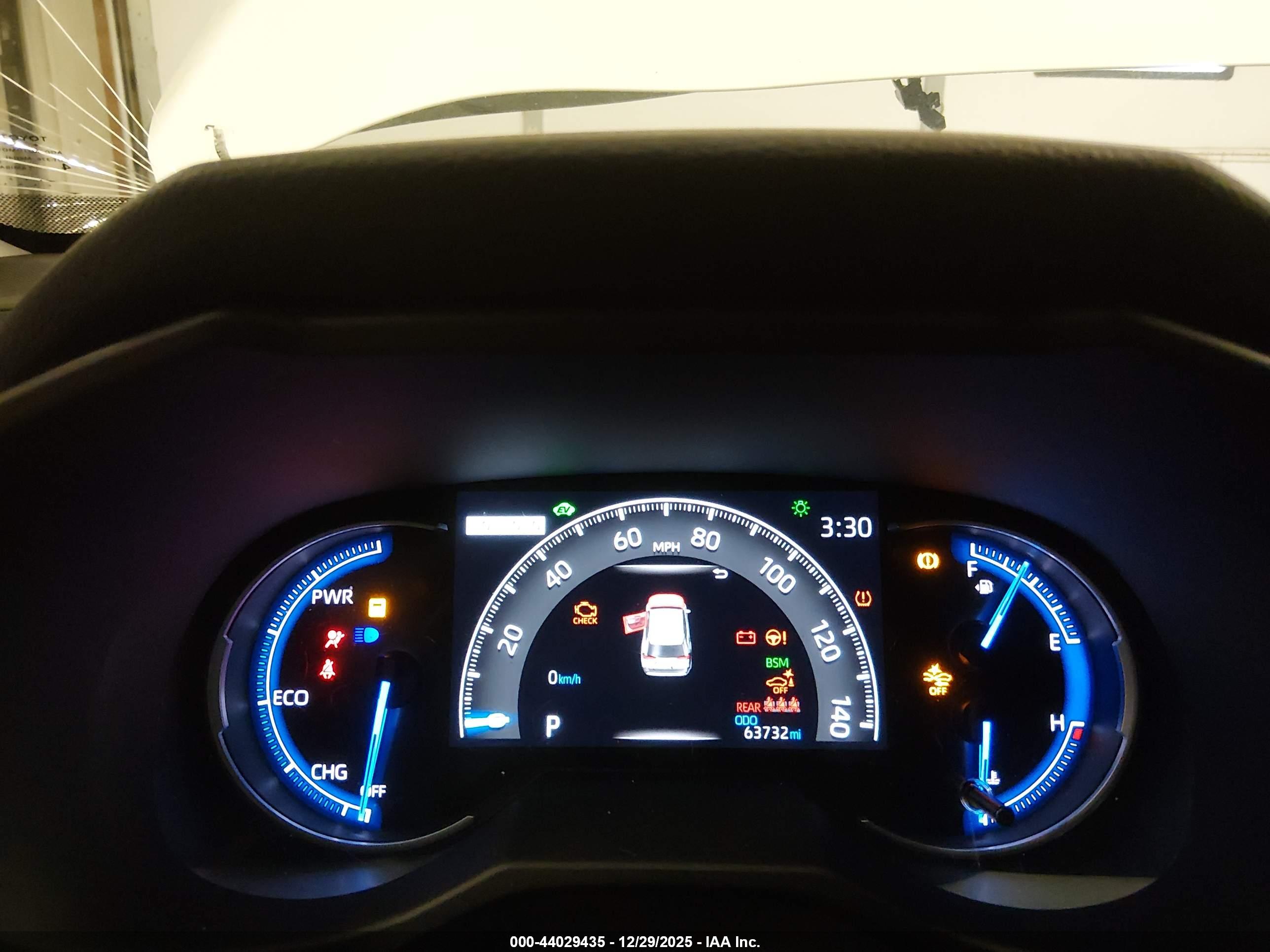 TOYOTA RAV4 image 7