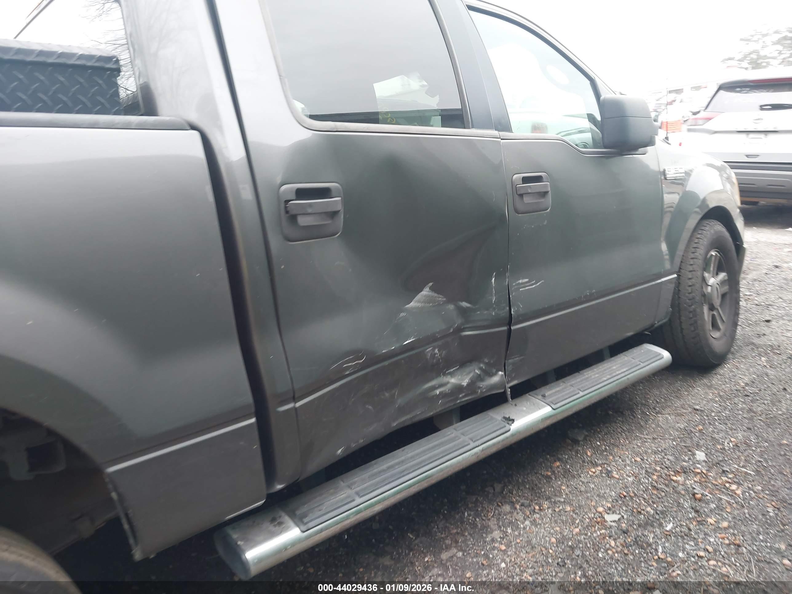 FORD F-150 image 6