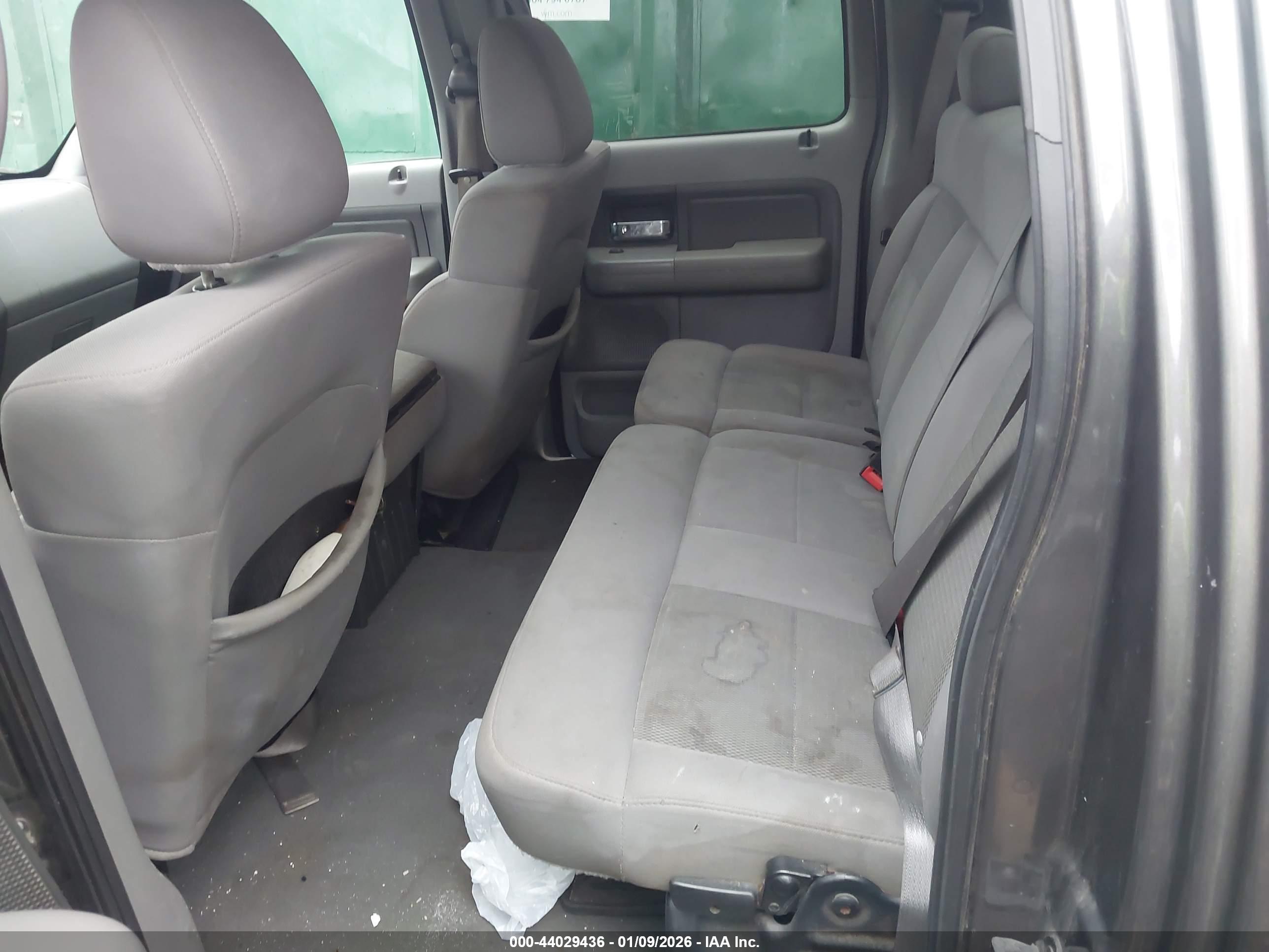 FORD F-150 image 8