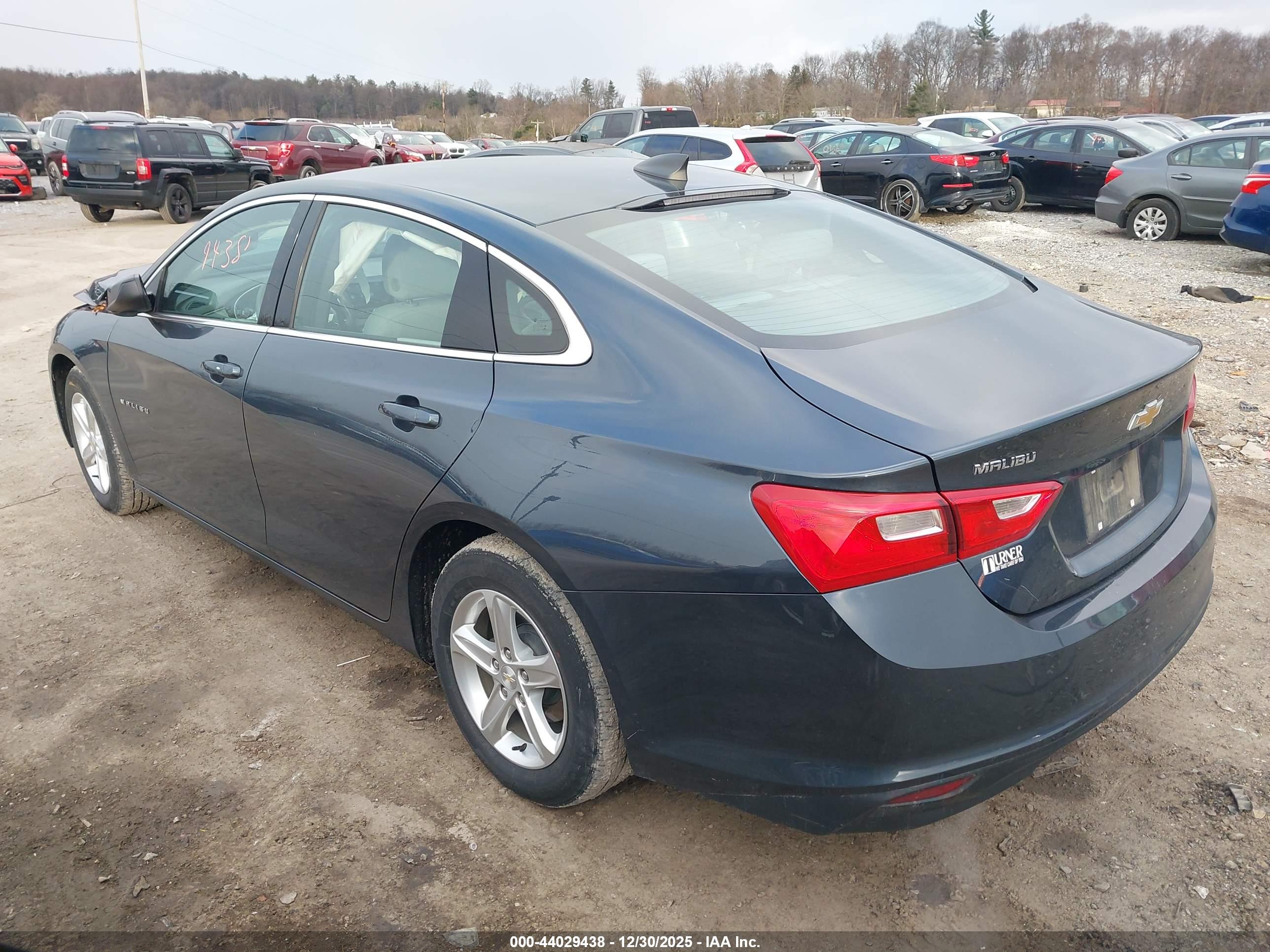 CHEVROLET MALIBU image 3