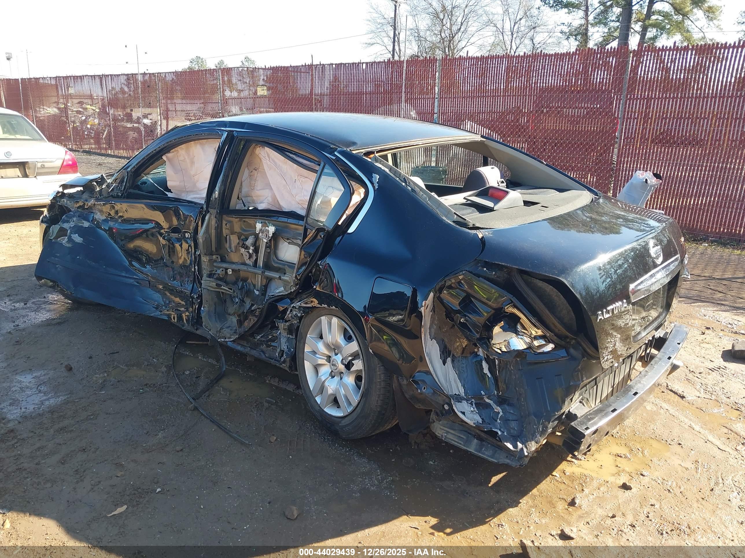 NISSAN ALTIMA image 3