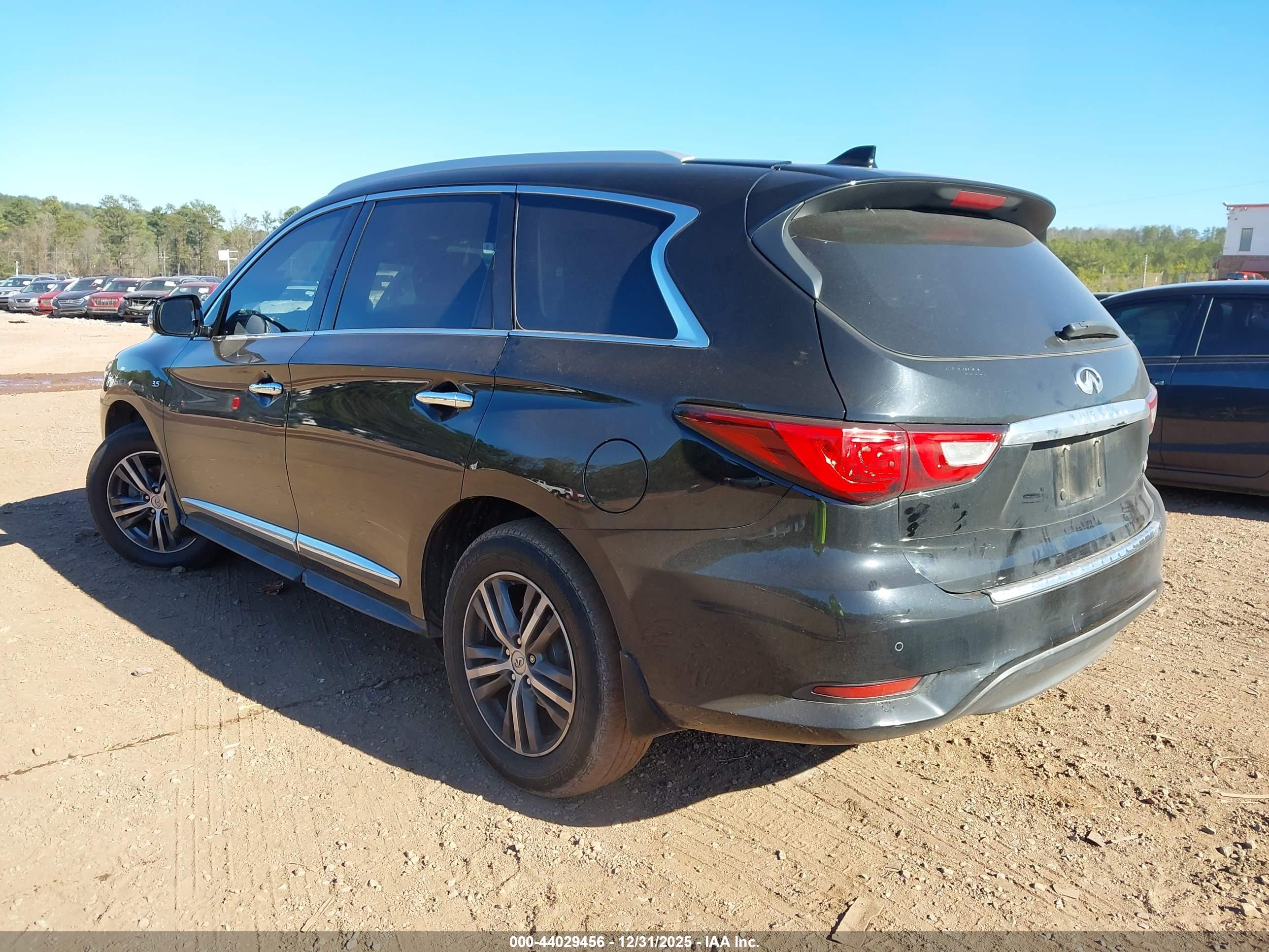 INFINITI QX60 image 3