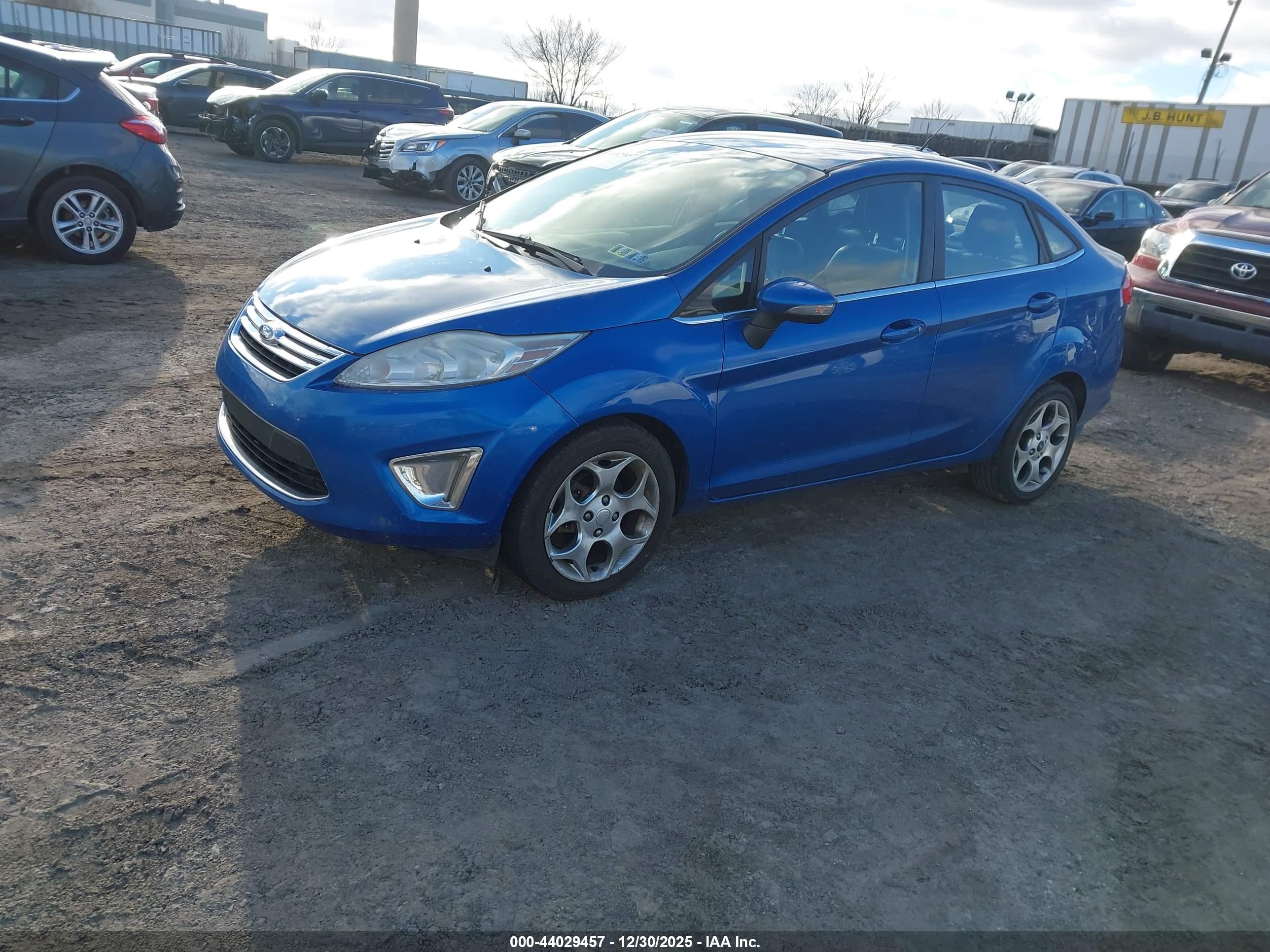 FORD FIESTA image 2