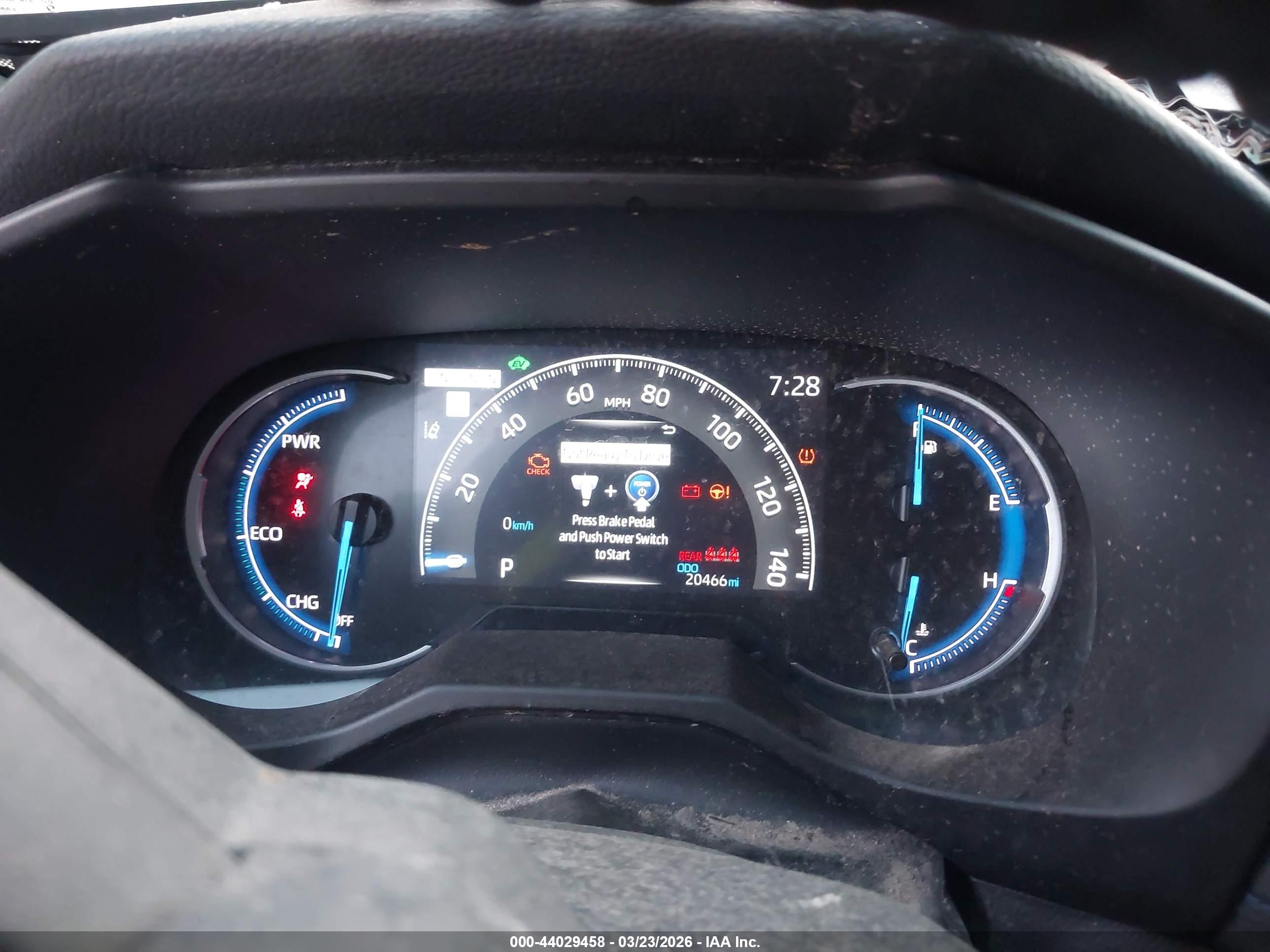 TOYOTA RAV4 image 7