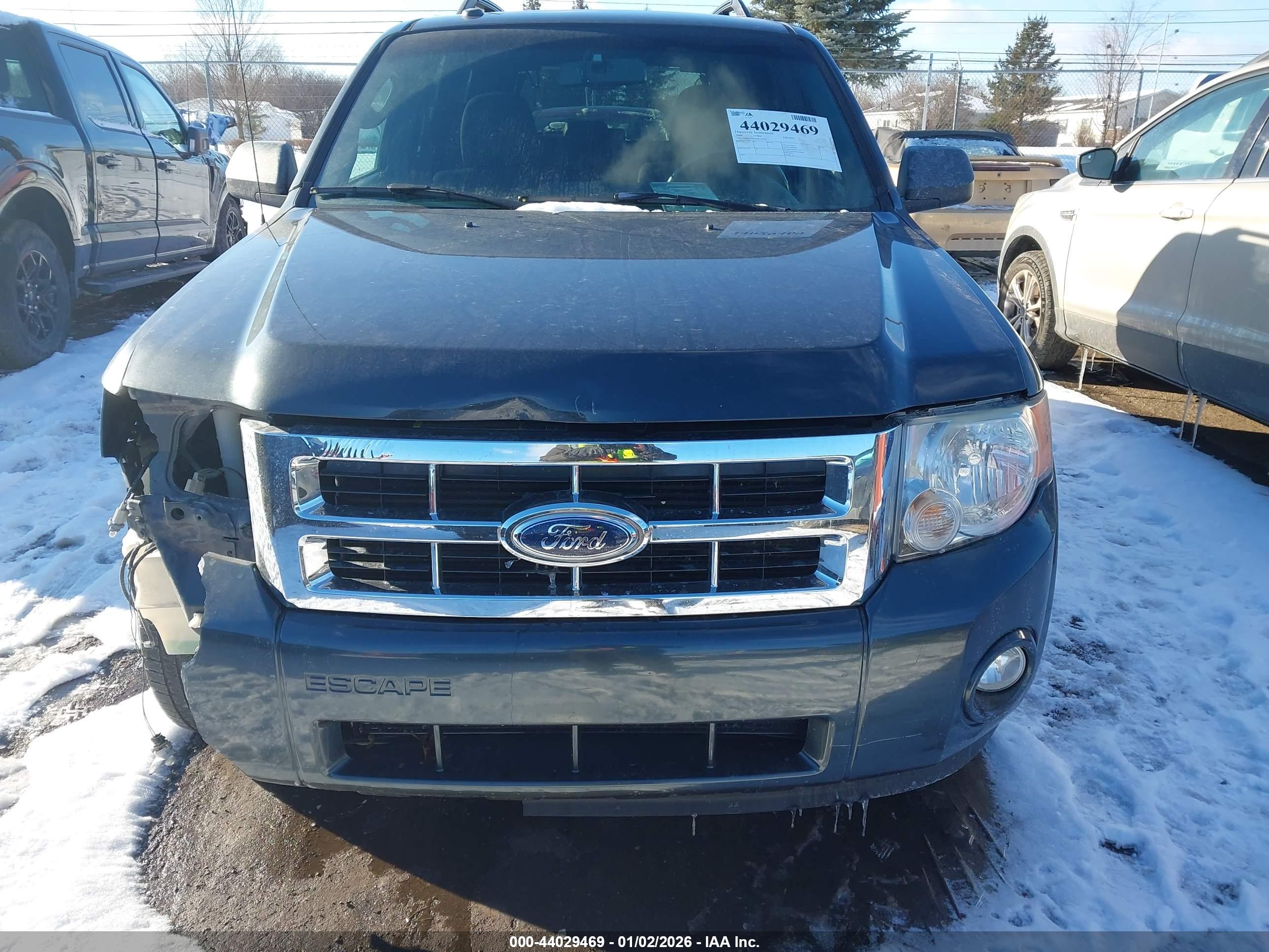 FORD ESCAPE image 6