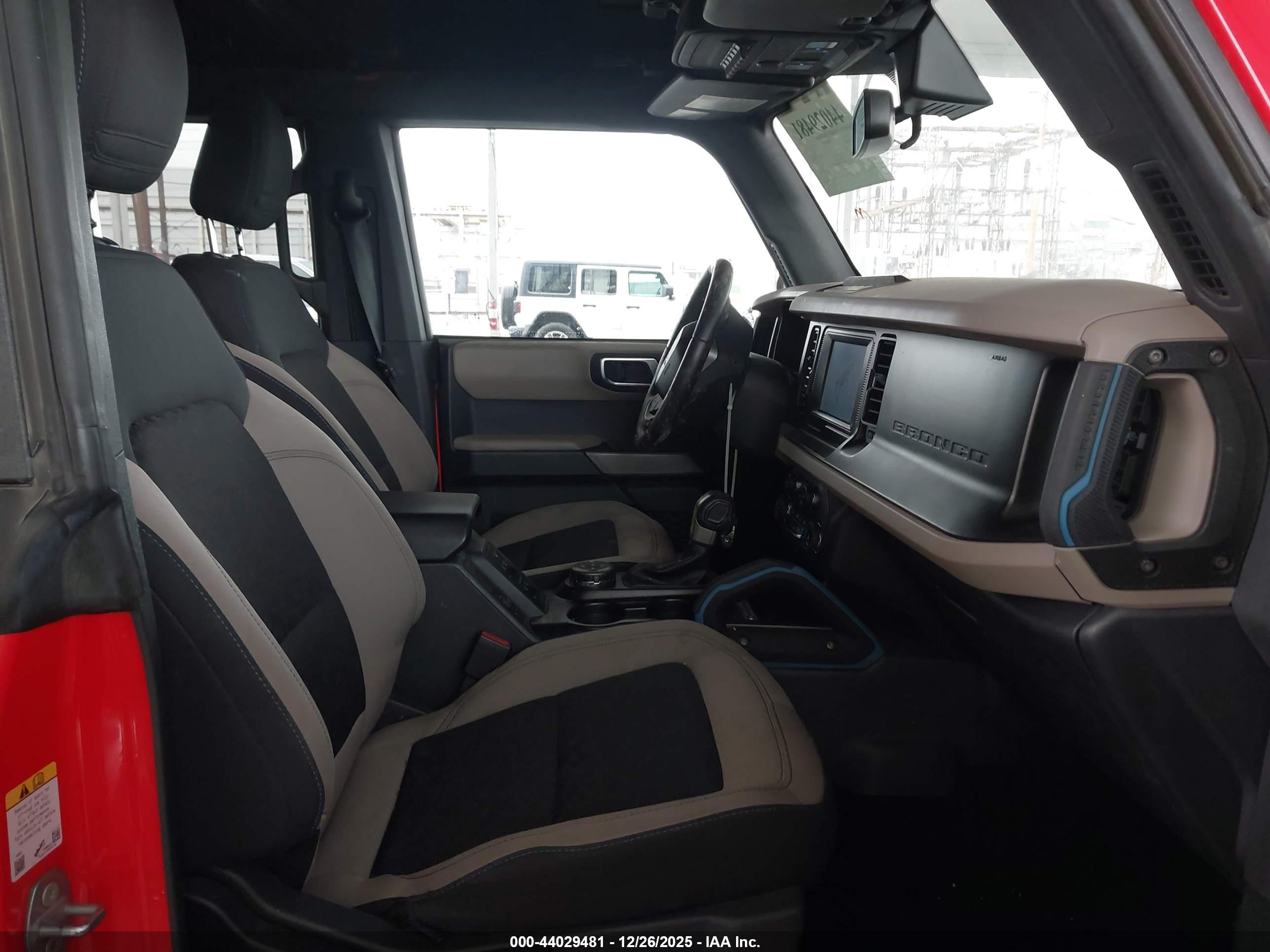FORD BRONCO image 5