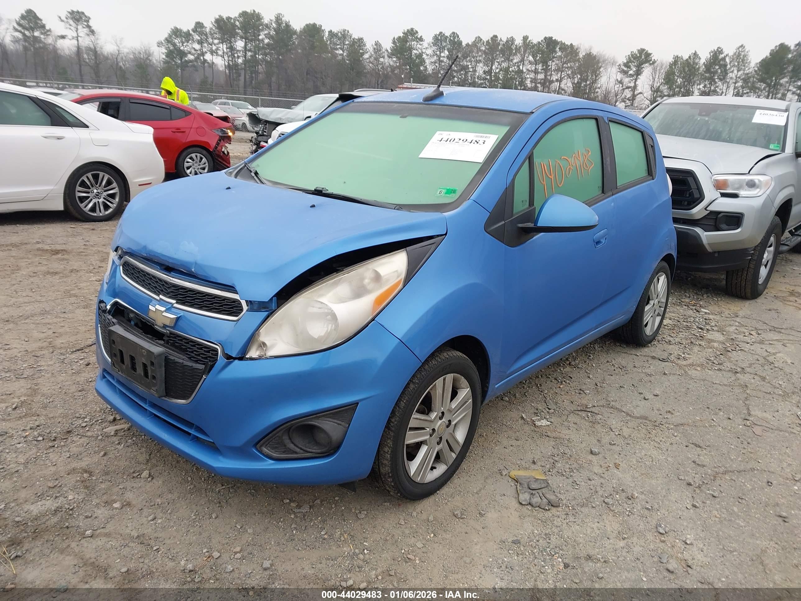 CHEVROLET SPARK image 2