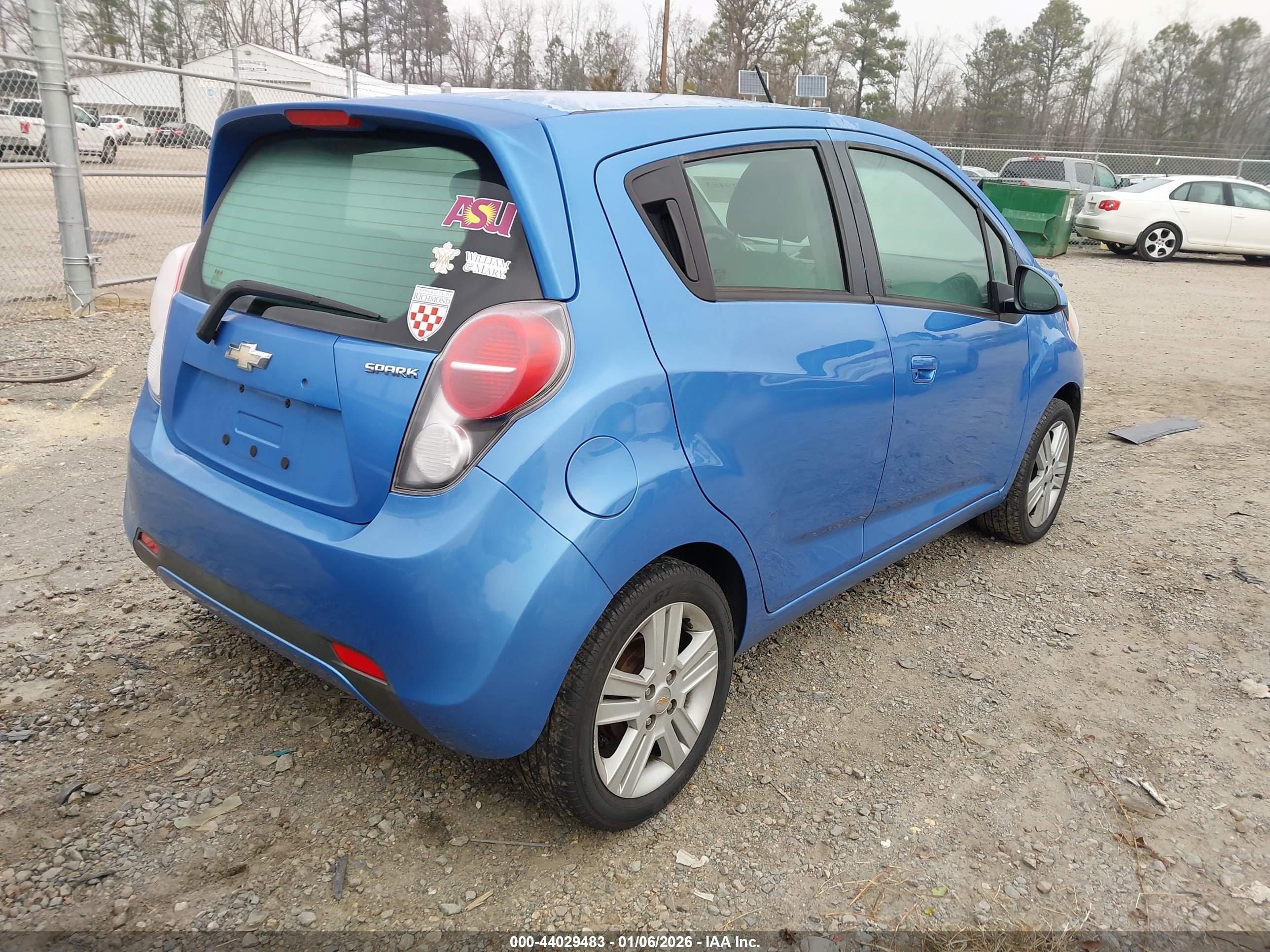 CHEVROLET SPARK image 4