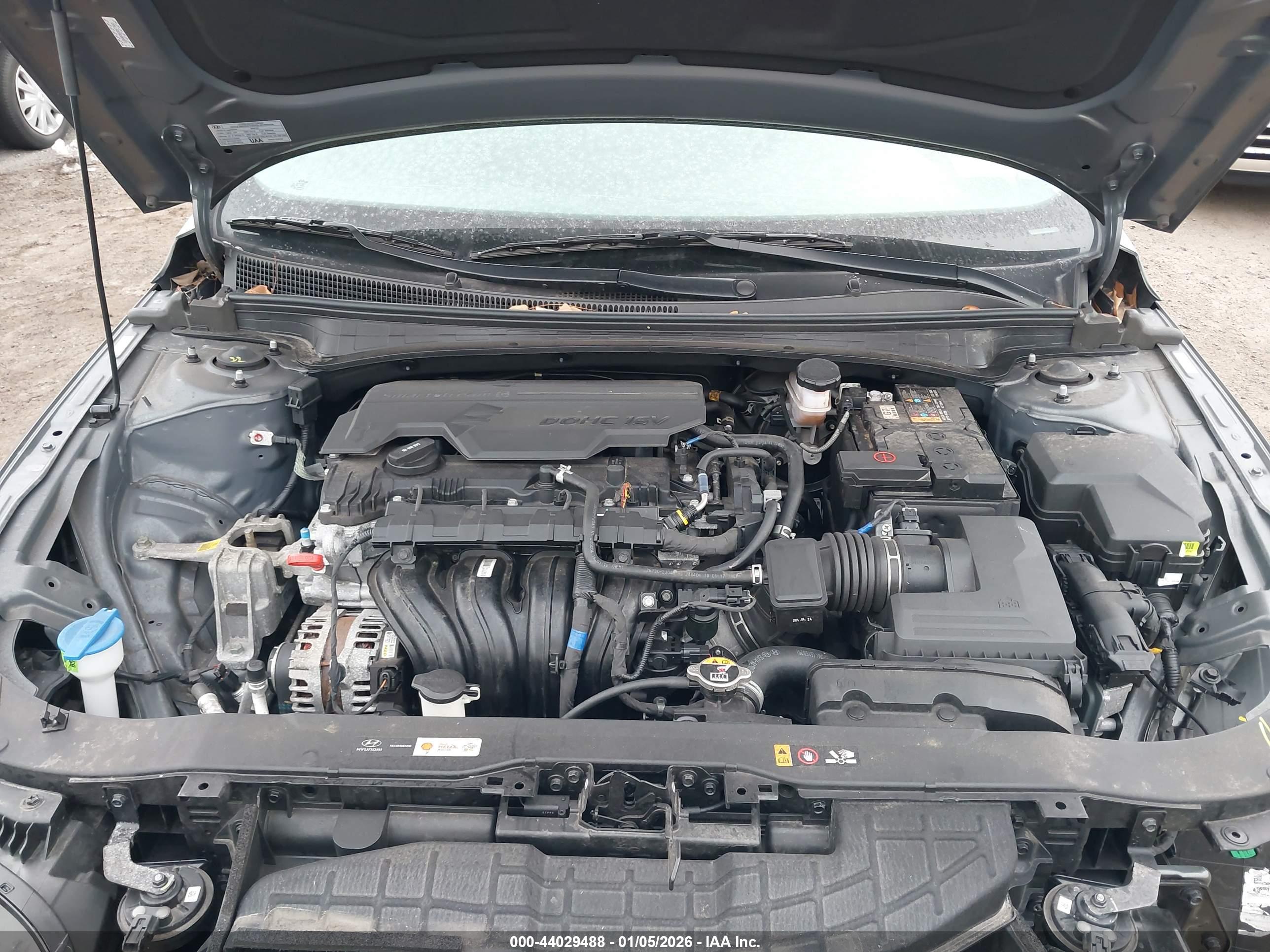 HYUNDAI ELANTRA image 10