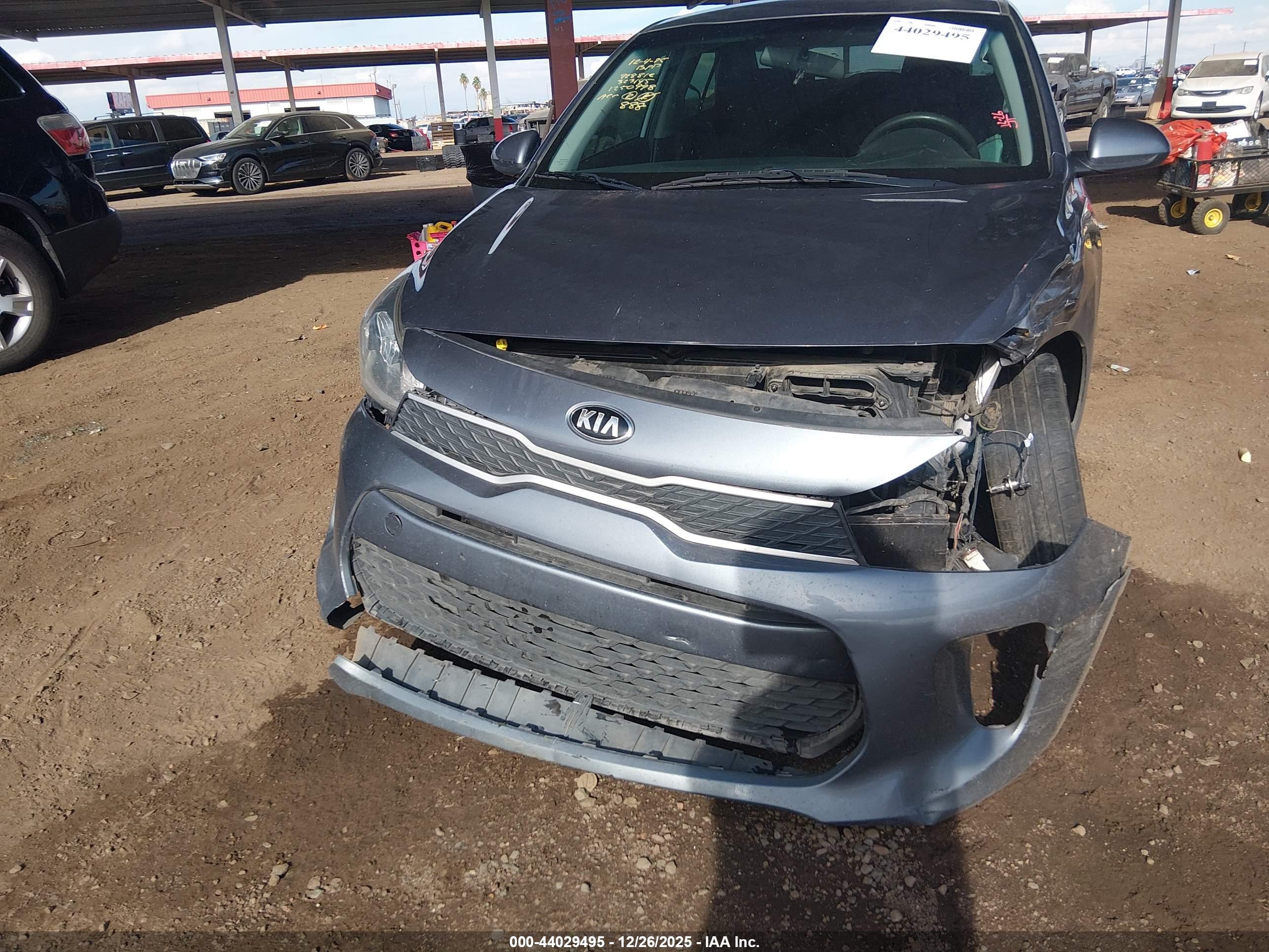 KIA RIO image 6