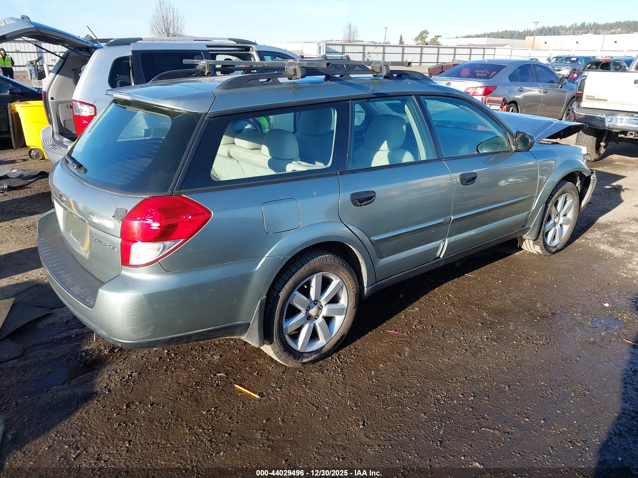 SUBARU OUTBACK image 4